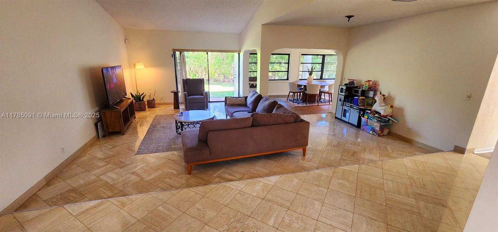 Small Image of 22310 CAMEO DR E, Boca Raton Number 16
