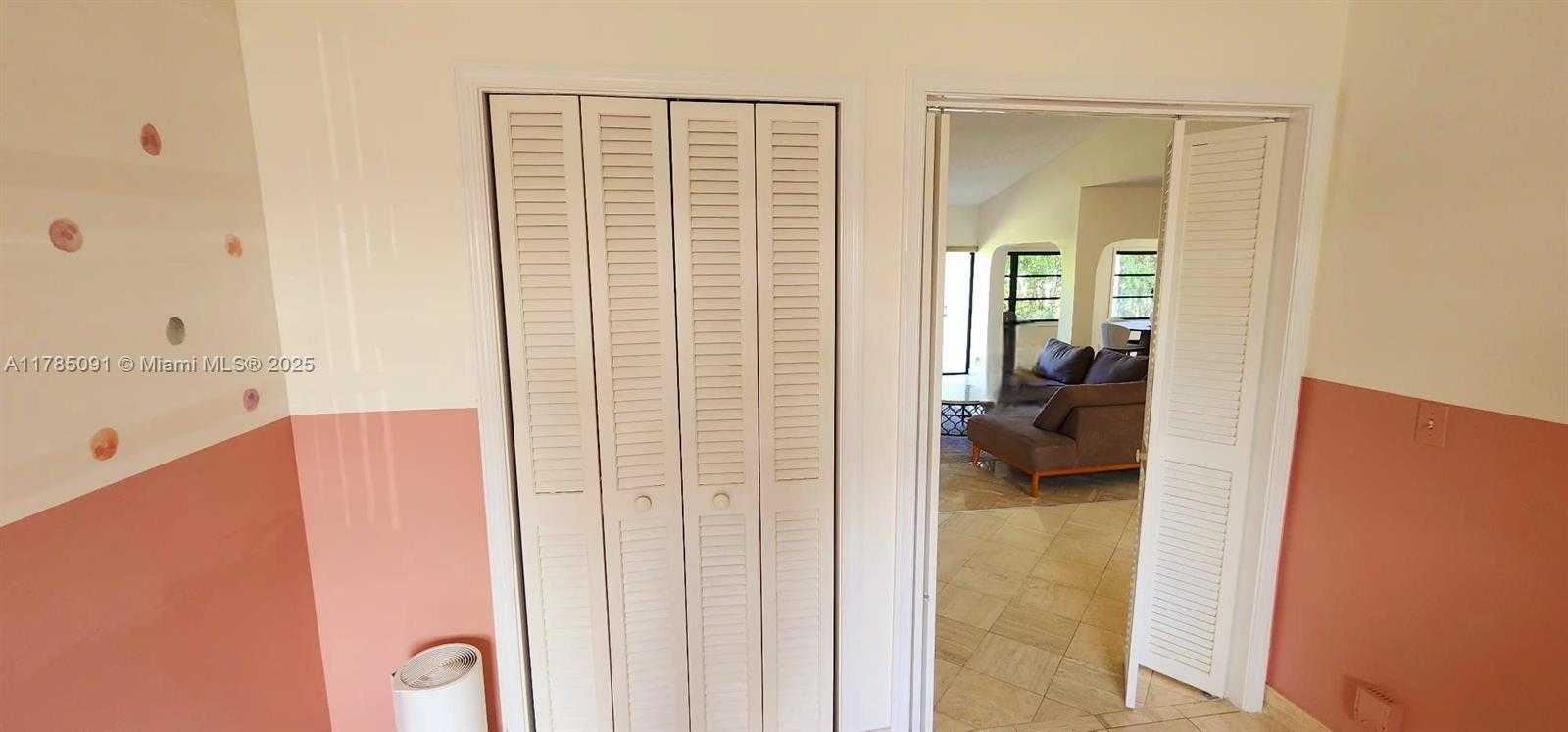 Small Image of 22310 CAMEO DR E, Boca Raton Number 28