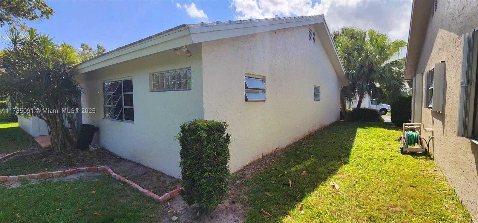 Small Image of 22310 CAMEO DR E, Boca Raton Number 43