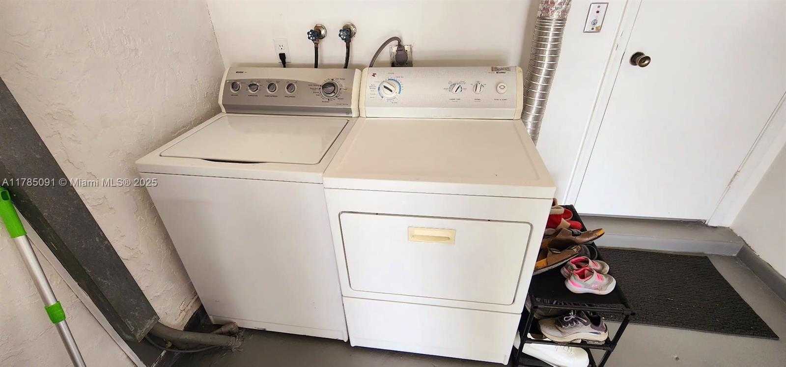 Small Image of 22310 CAMEO DR E, Boca Raton Number 47