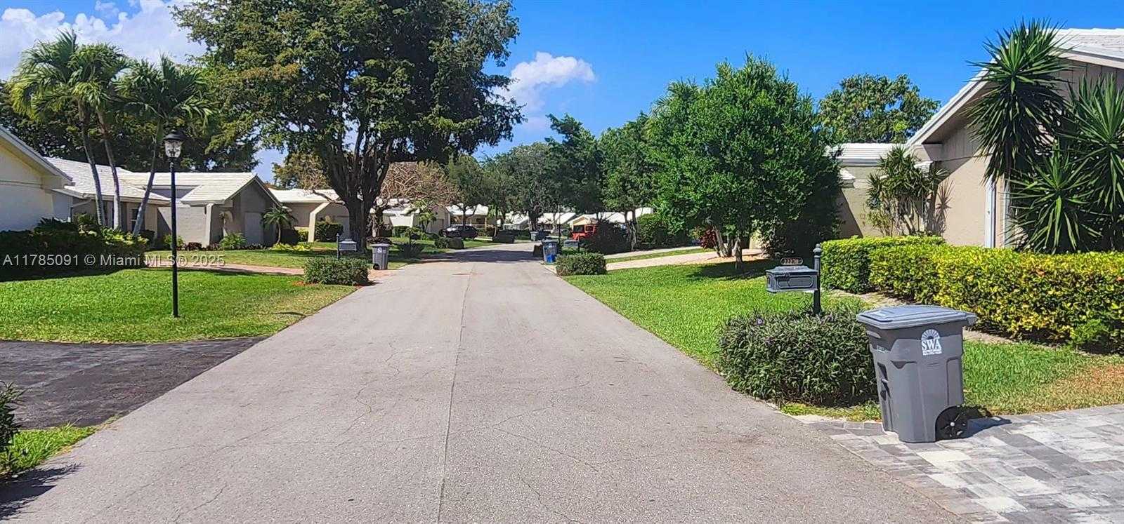 Small Image of 22310 CAMEO DR E, Boca Raton Number 9