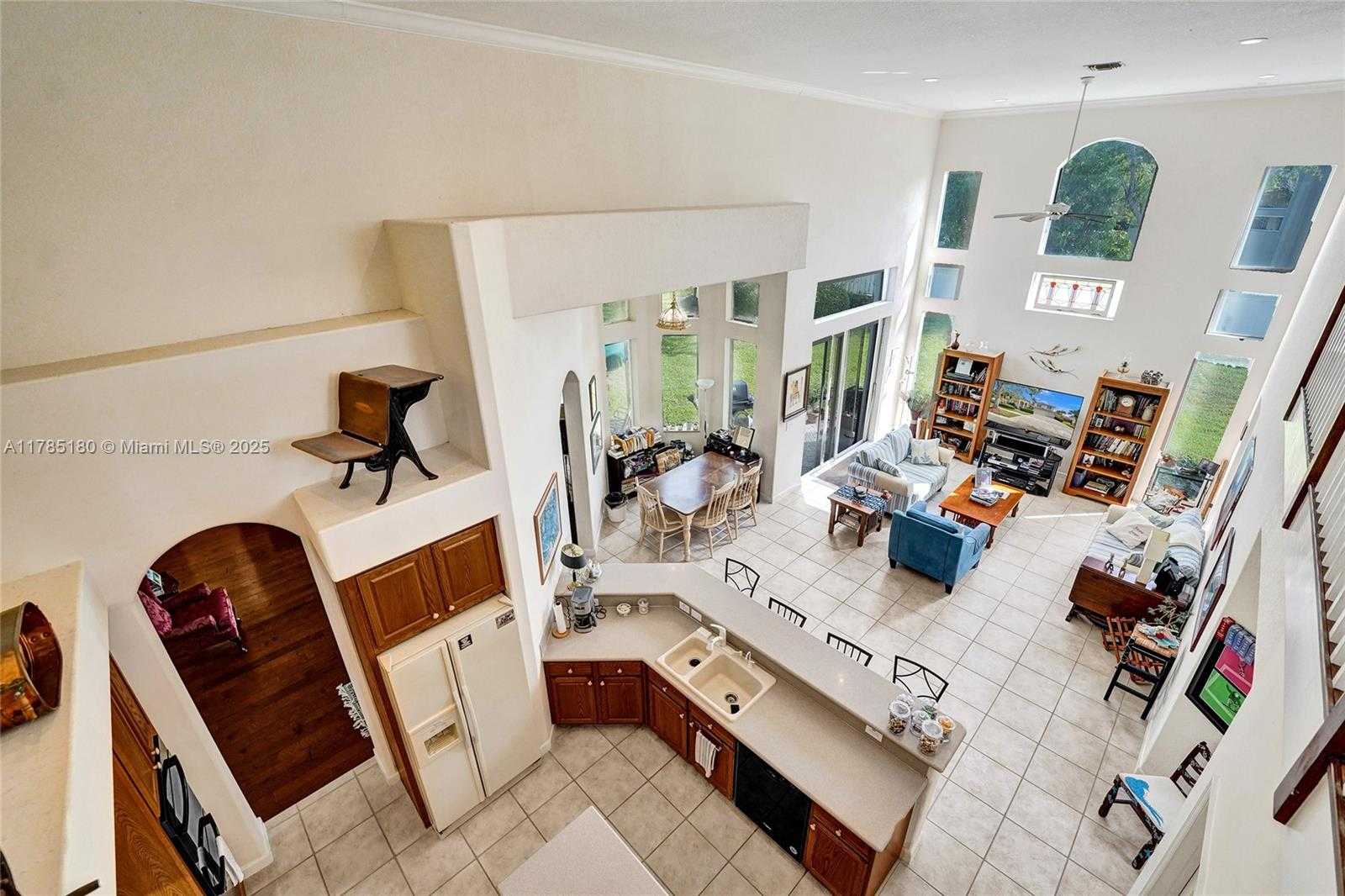Small Image of 1951 NORTH WEST 167TH TER, Pembroke Pines Number 57
