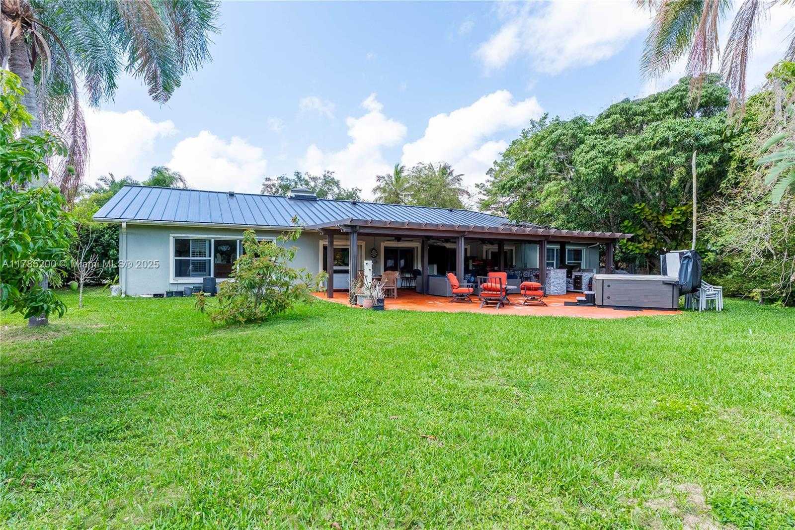 Small Image of 8001 SOUTH WEST 133RD, Pinecrest Number 10