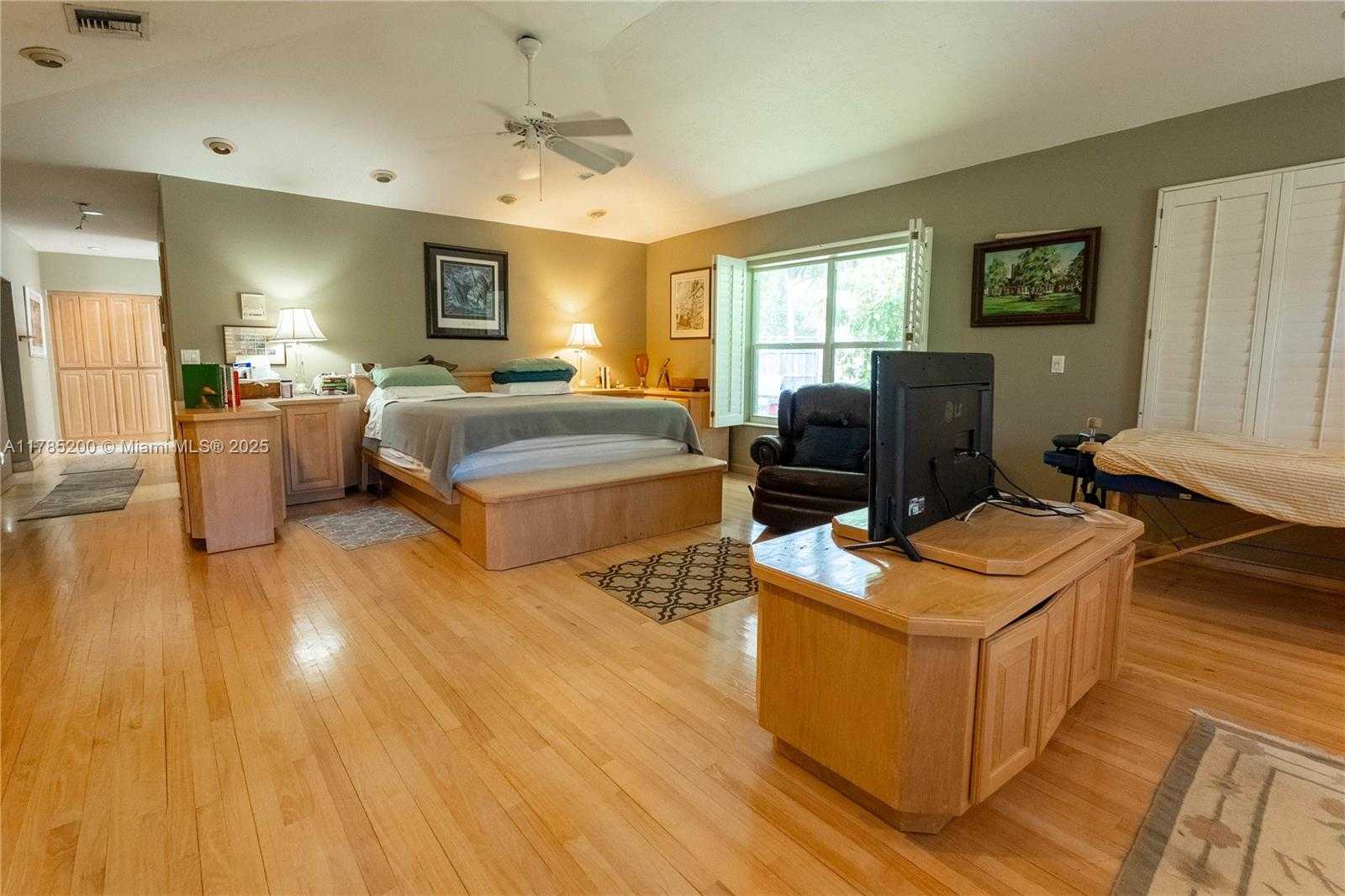 Small Image of 8001 SOUTH WEST 133RD, Pinecrest Number 14