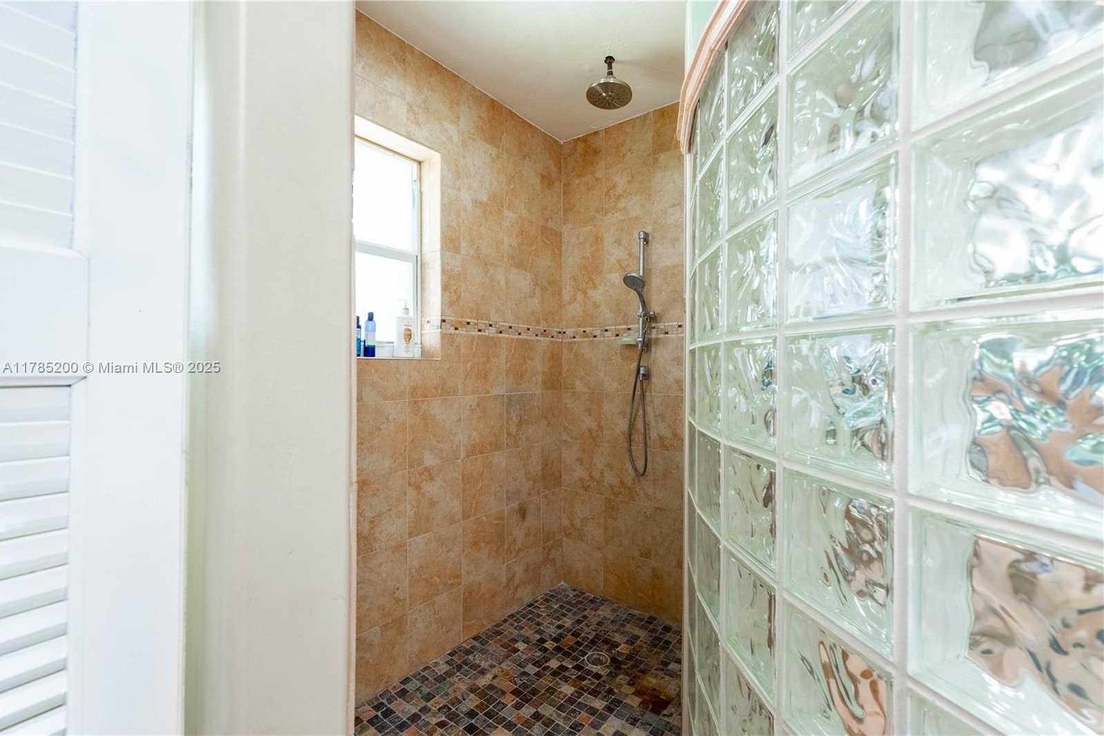 Small Image of 8001 SOUTH WEST 133RD, Pinecrest Number 21