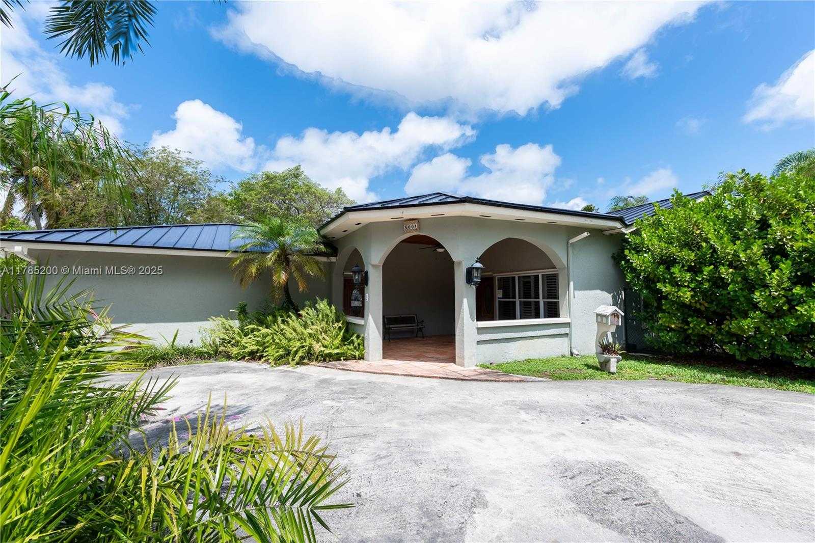 Small Image of 8001 SOUTH WEST 133RD, Pinecrest Number 30