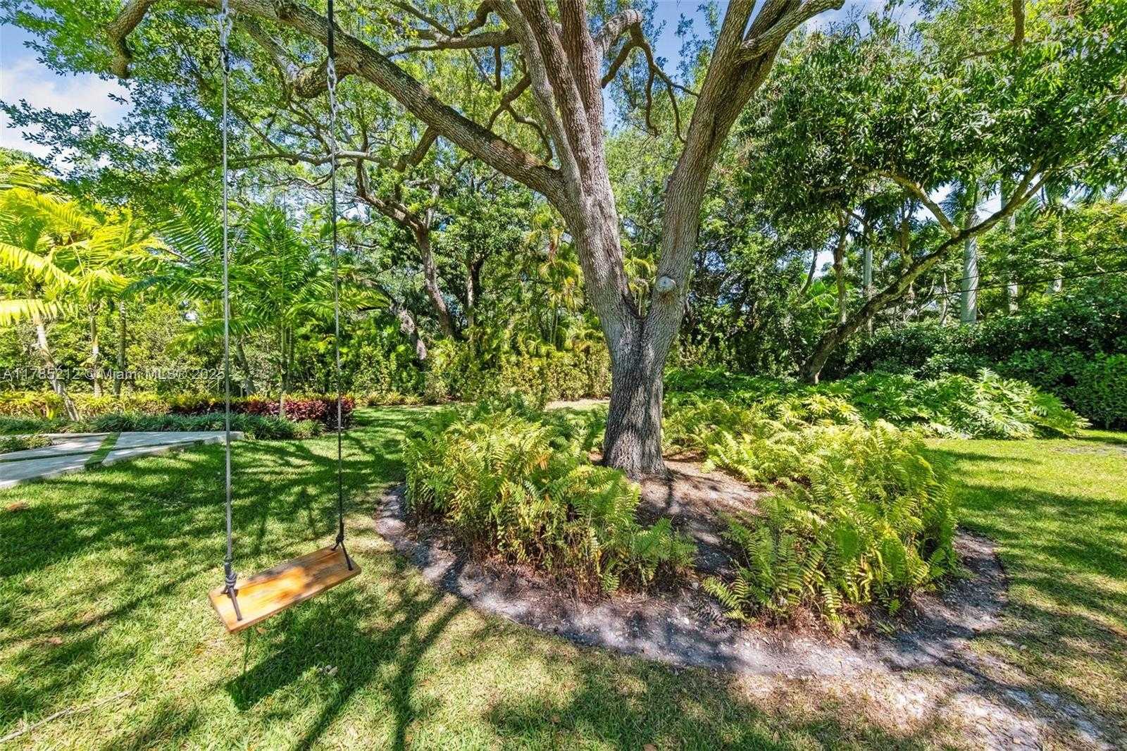 Small Image of 8825 SOUTH WEST 64TH CT, Pinecrest Number 26