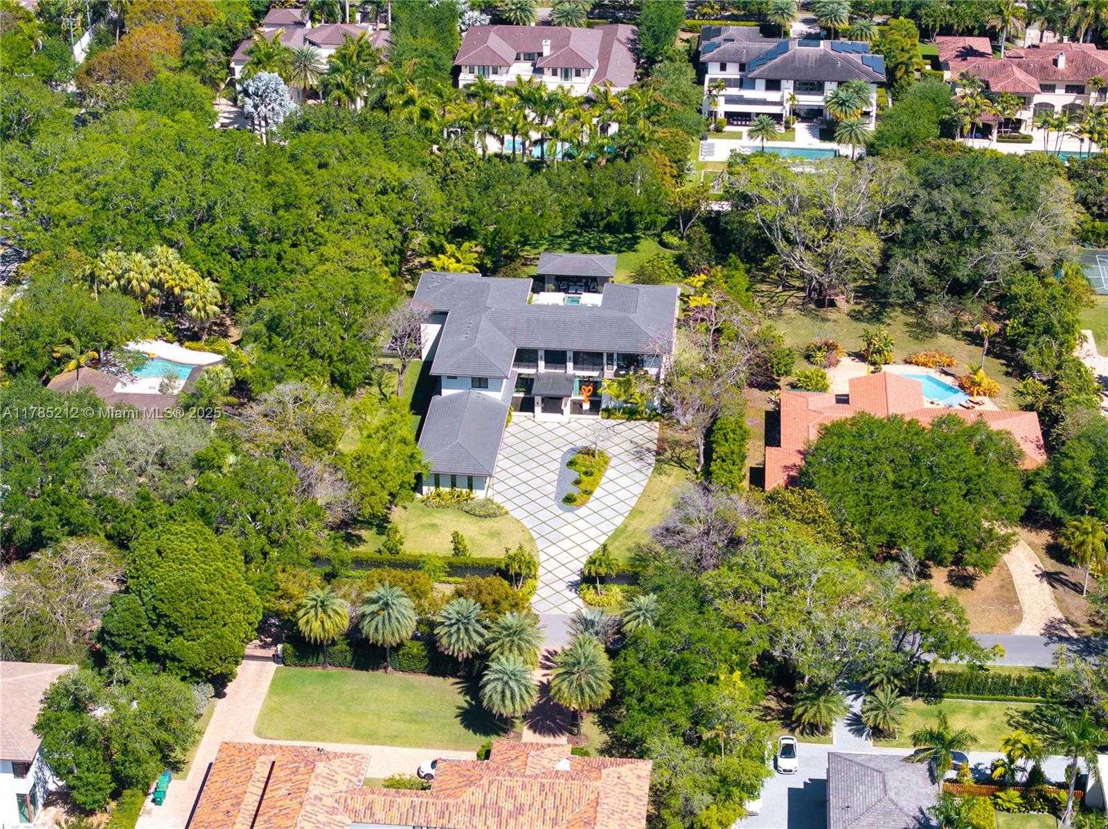 Small Image of 8825 SOUTH WEST 64TH CT, Pinecrest Number 31