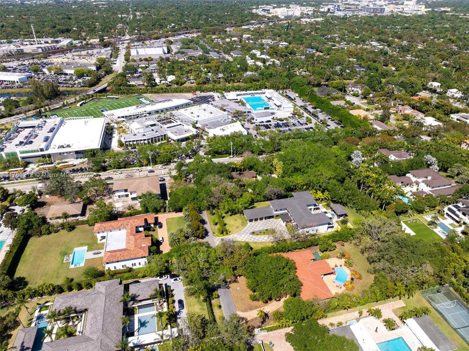 Small Image of 8825 SOUTH WEST 64TH CT, Pinecrest Number 32