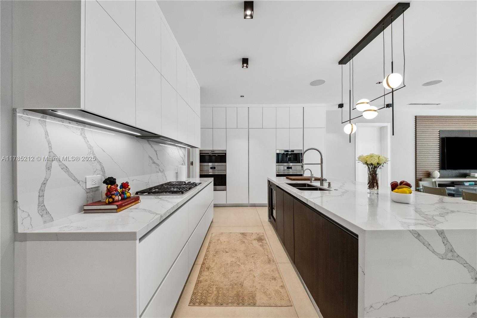 Small Image of 8825 SOUTH WEST 64TH CT, Pinecrest Number 9
