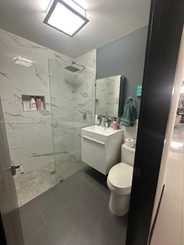 Small Image of 19430 NORTH WEST 87TH PL, Hialeah Number 19