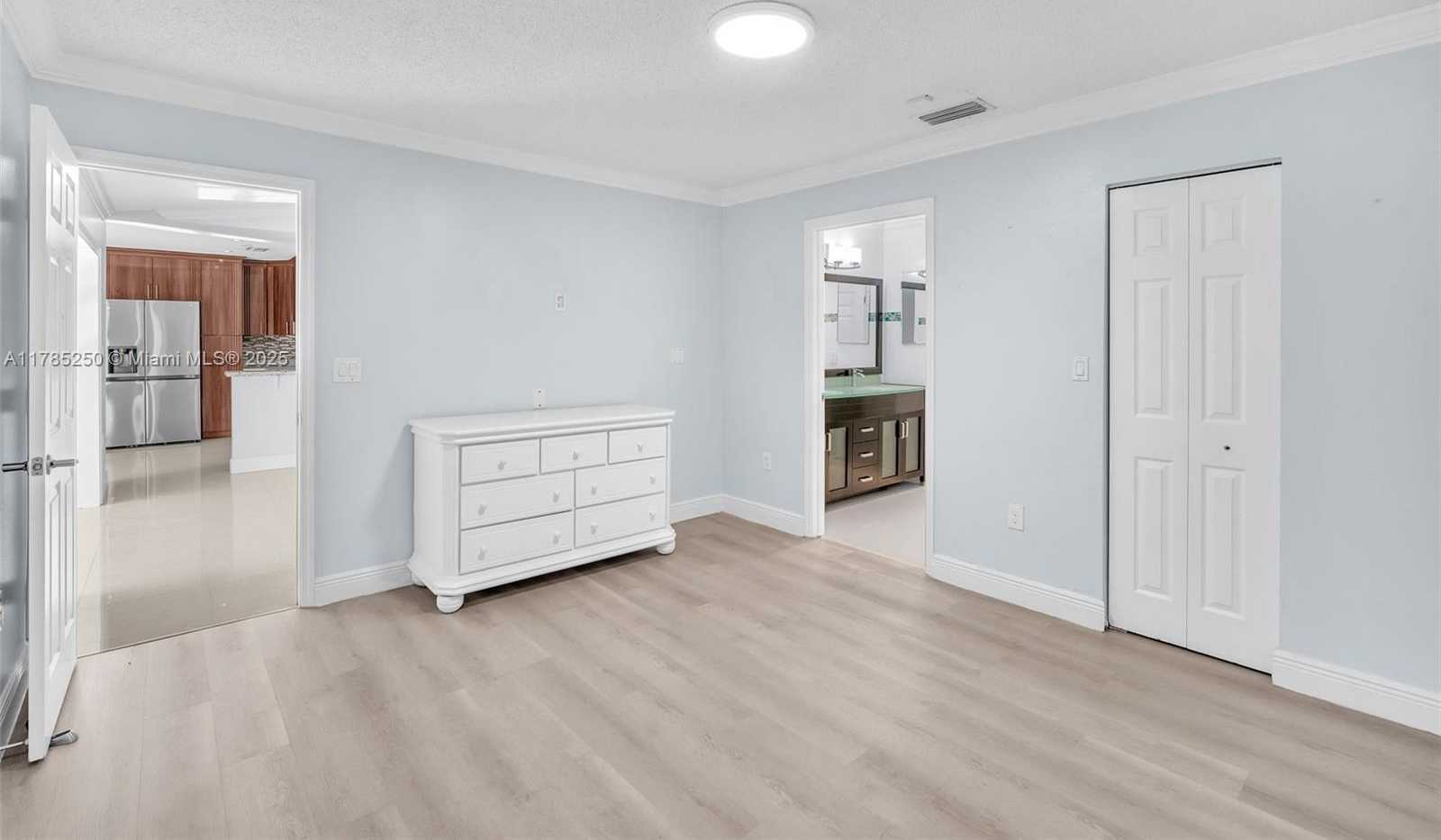 Small Image of 8300 NORTH WEST 201ST ST, Hialeah Number 18