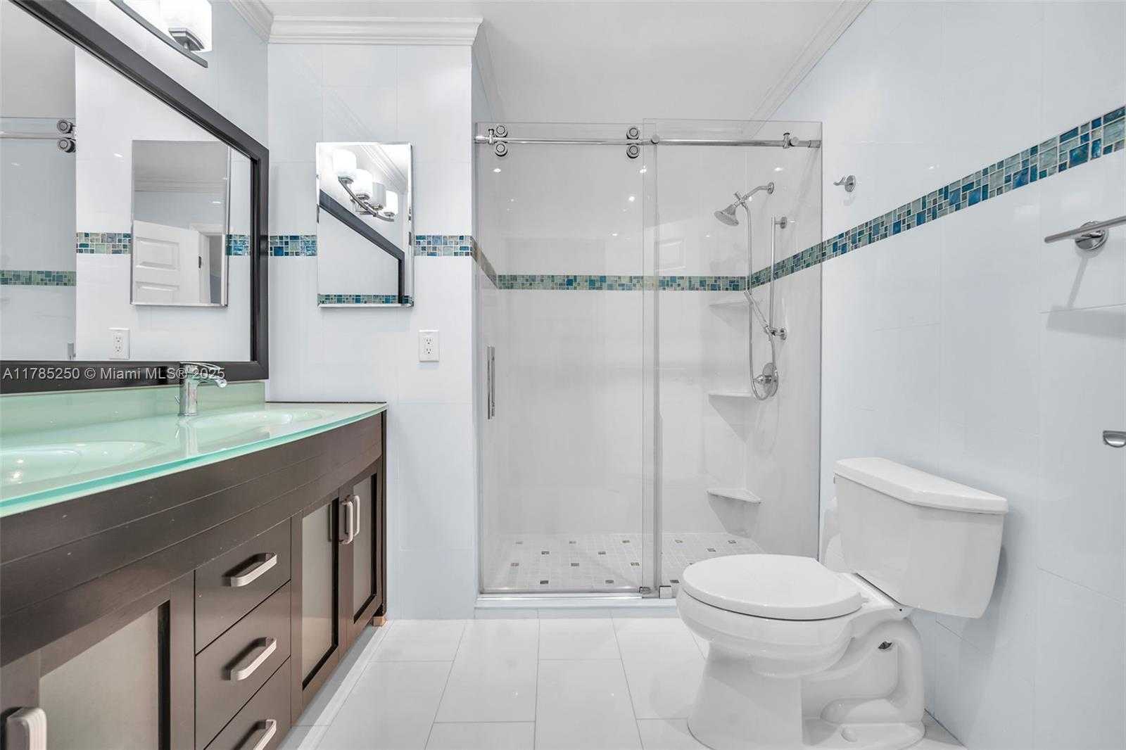 Small Image of 8300 NORTH WEST 201ST ST, Hialeah Number 20