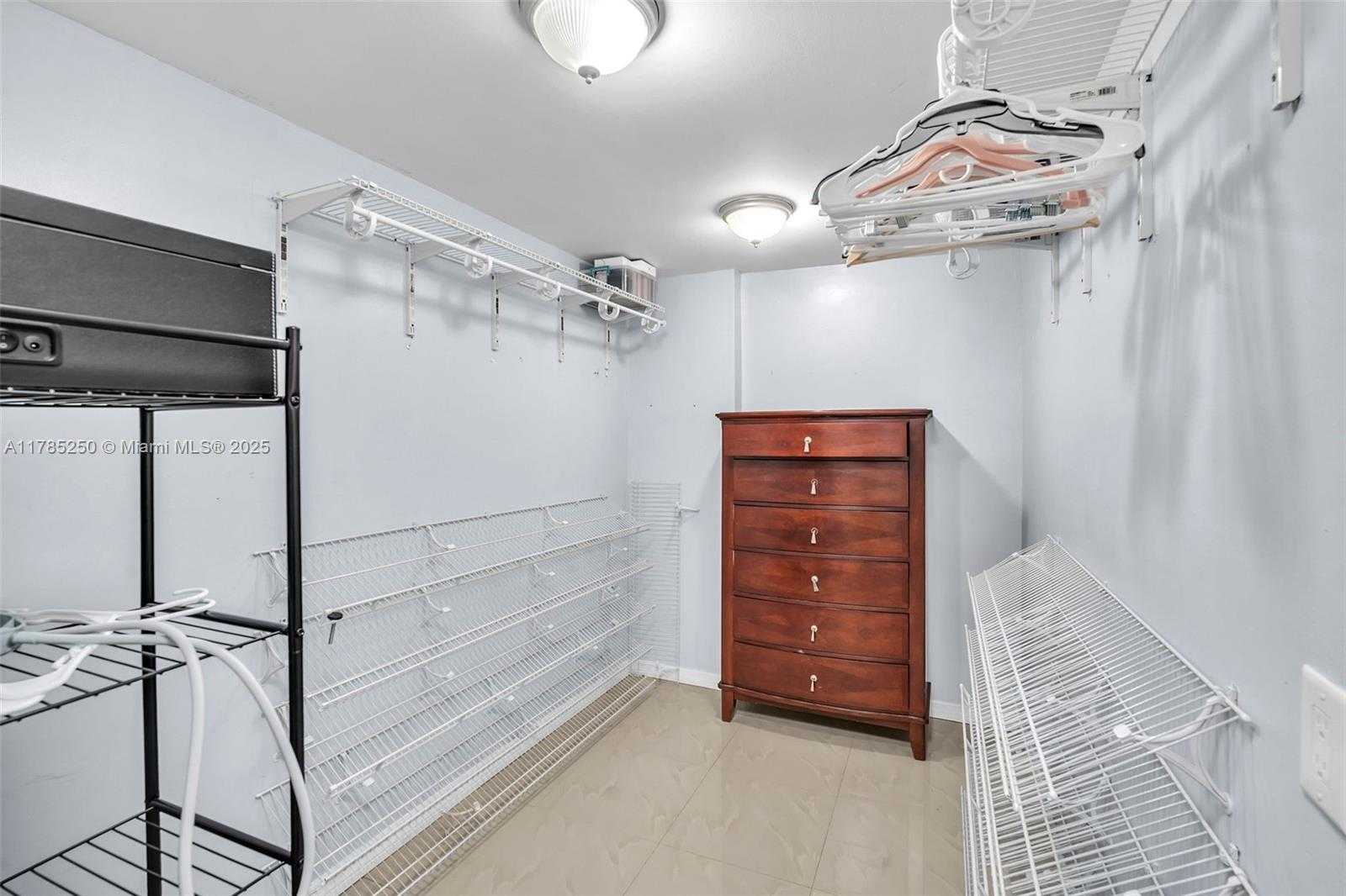 Small Image of 8300 NORTH WEST 201ST ST, Hialeah Number 21