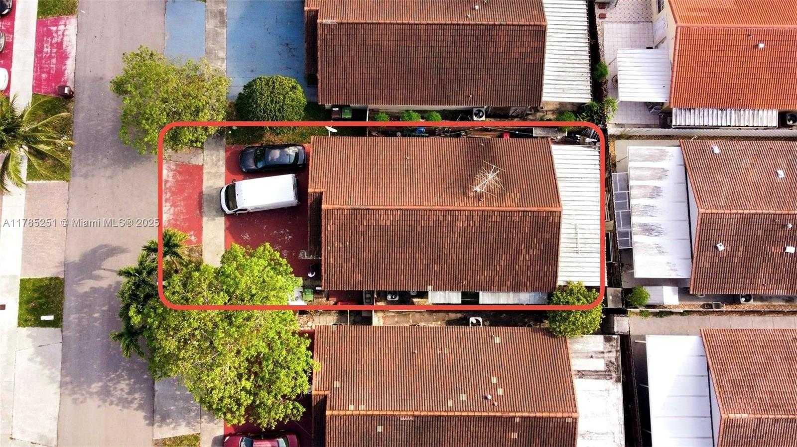 Small Image of 6854 WEST 25TH CT, Hialeah Number 2