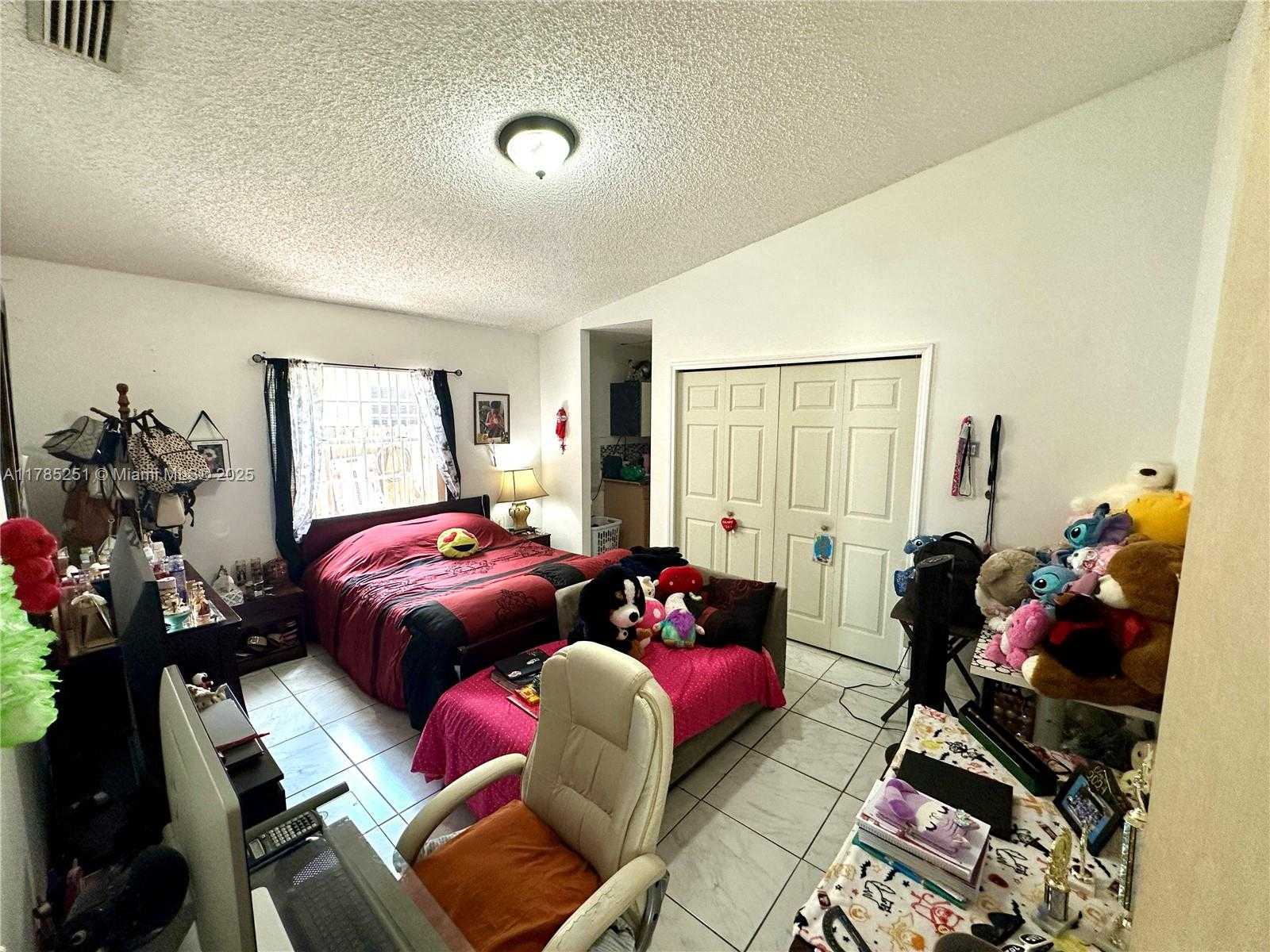Small Image of 6854 WEST 25TH CT, Hialeah Number 4
