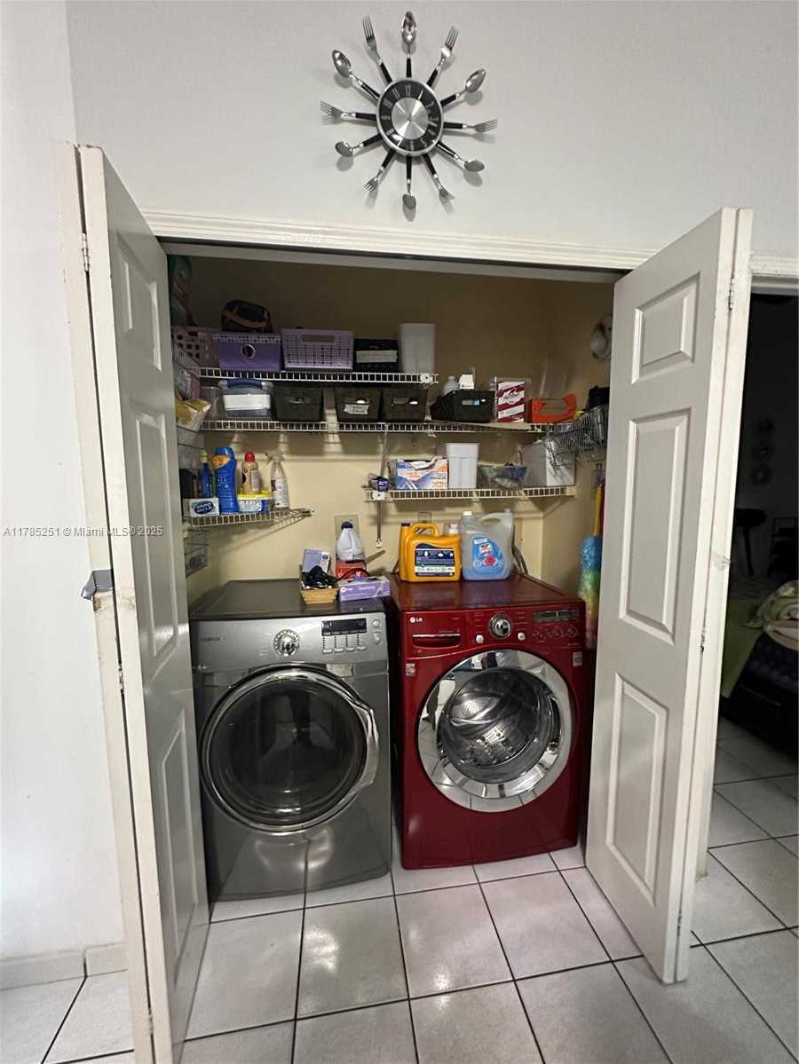 Small Image of 6854 WEST 25TH CT, Hialeah Number 5