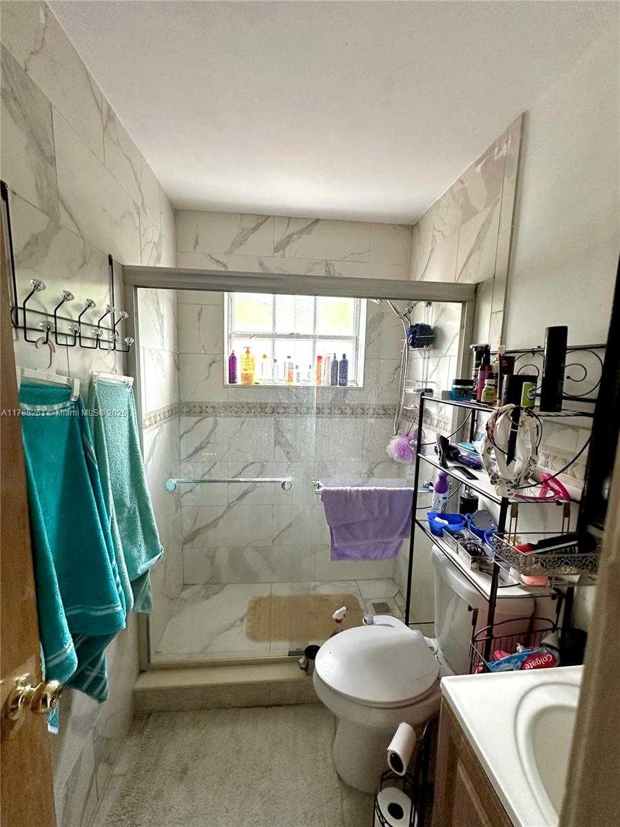 Small Image of 6854 WEST 25TH CT, Hialeah Number 6
