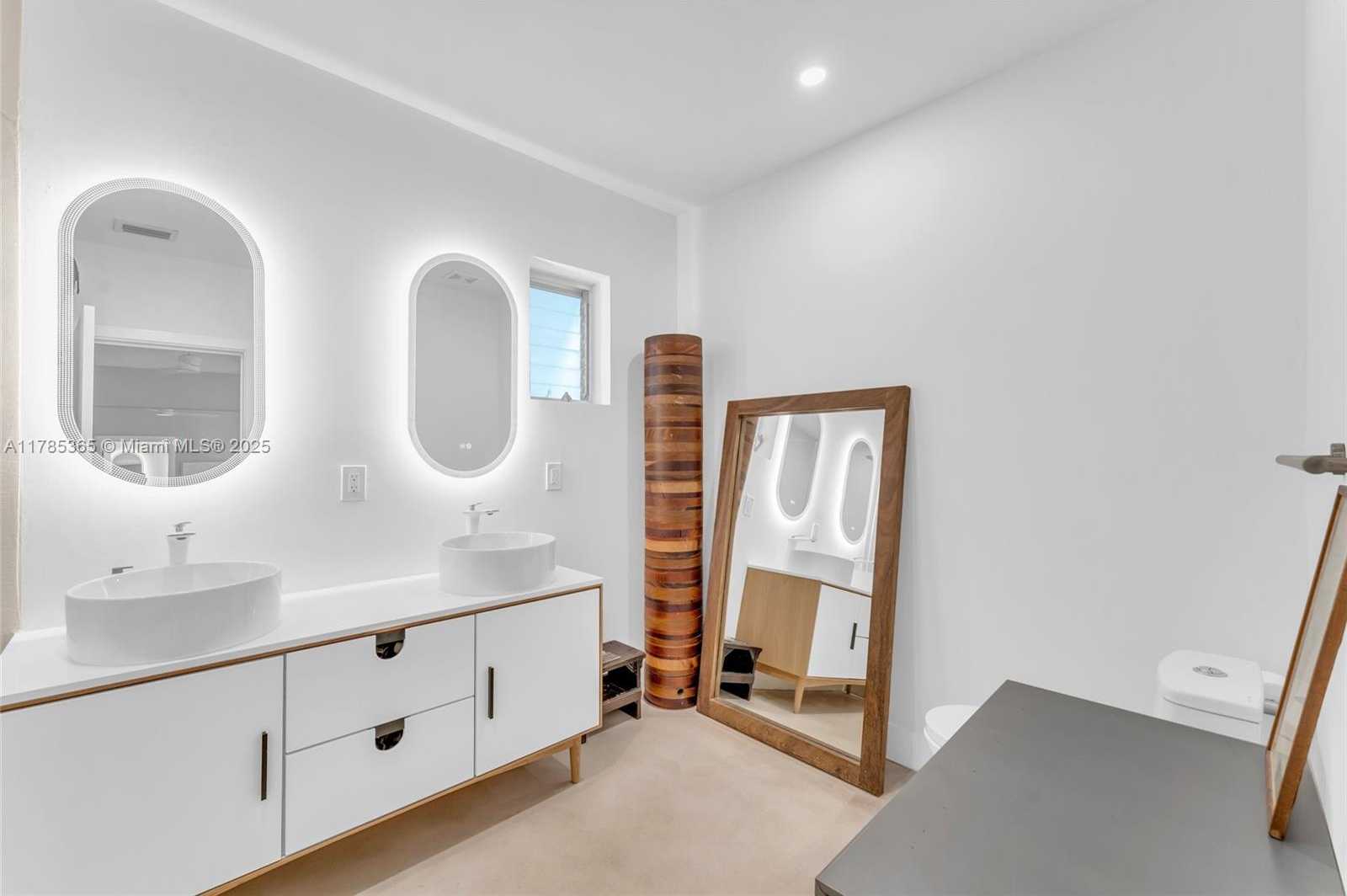 Small Image of 1165 NORTH EAST 105TH ST, Miami Shores Number 20