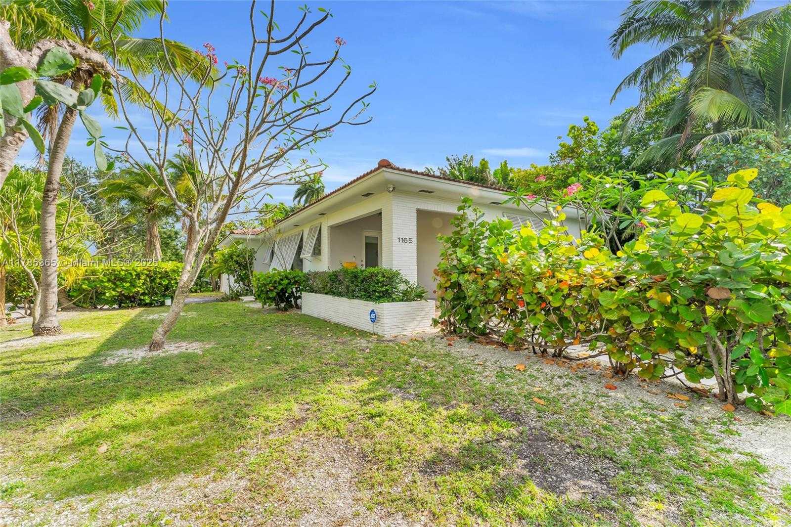 Small Image of 1165 NORTH EAST 105TH ST, Miami Shores Number 3