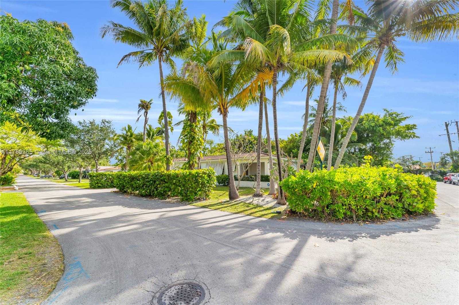 Small Image of 1165 NORTH EAST 105TH ST, Miami Shores Number 36