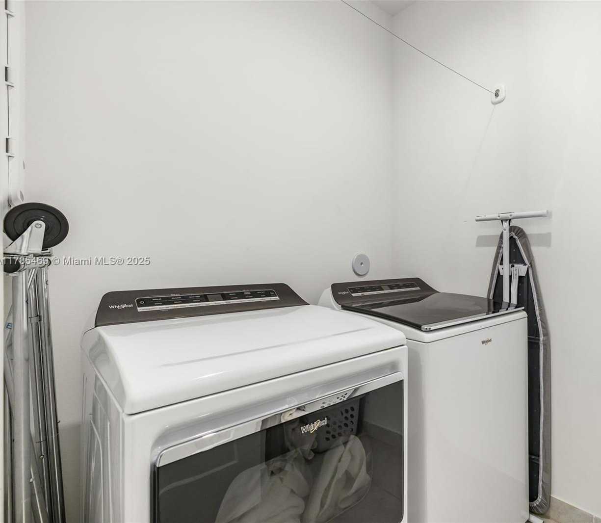 Small Image of 8156 NORTH WEST 43RD ST, Doral Number 14