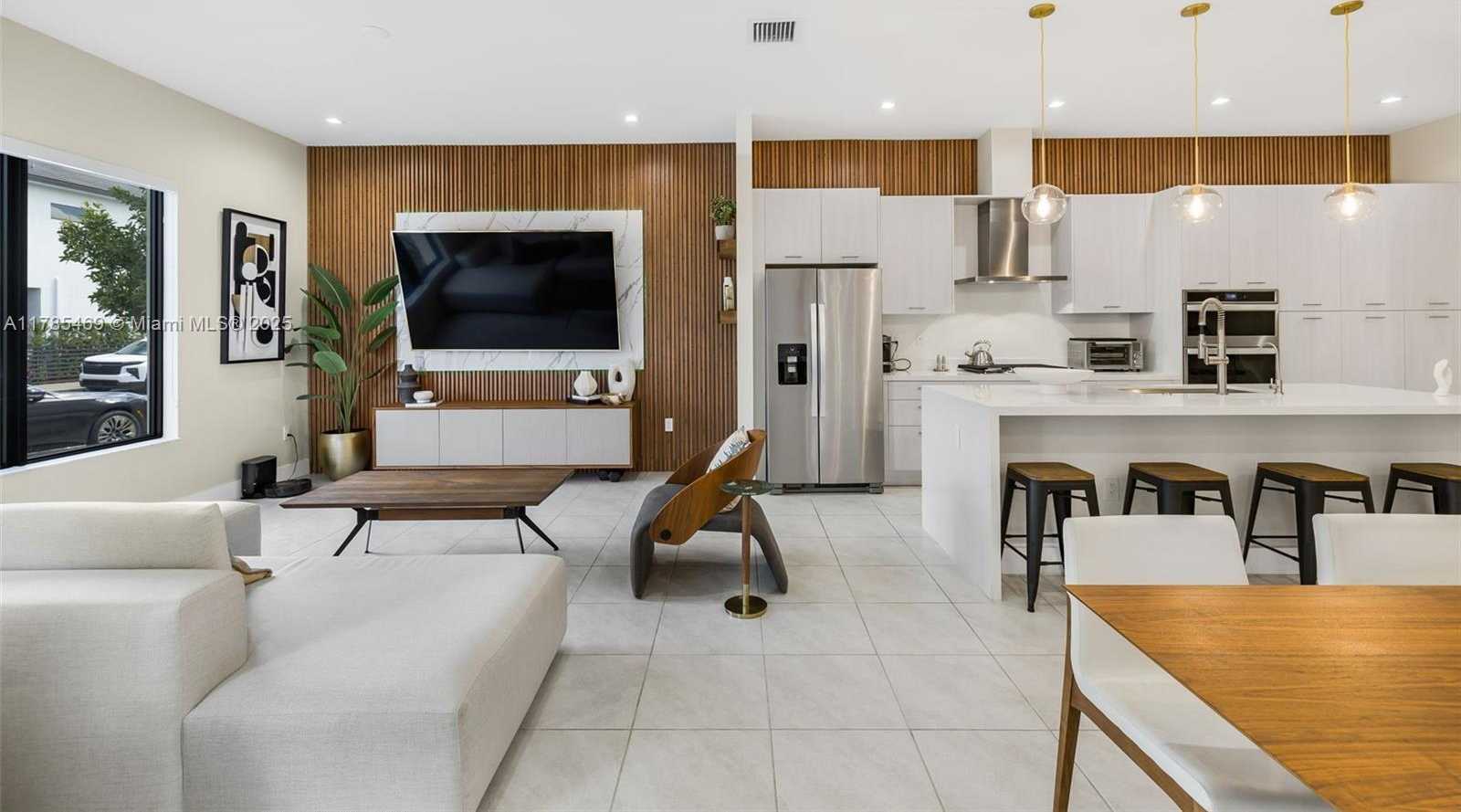 Small Image of 8156 NORTH WEST 43RD ST, Doral Number 3