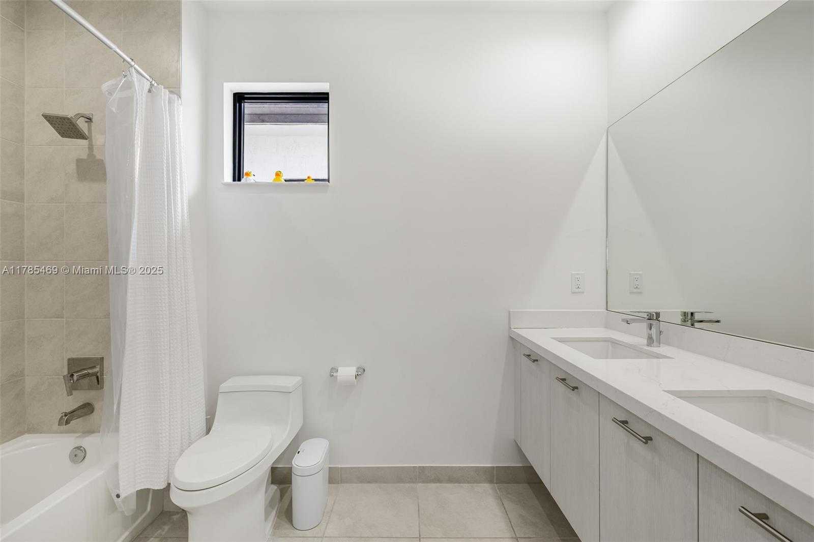 Small Image of 8156 NORTH WEST 43RD ST, Doral Number 30