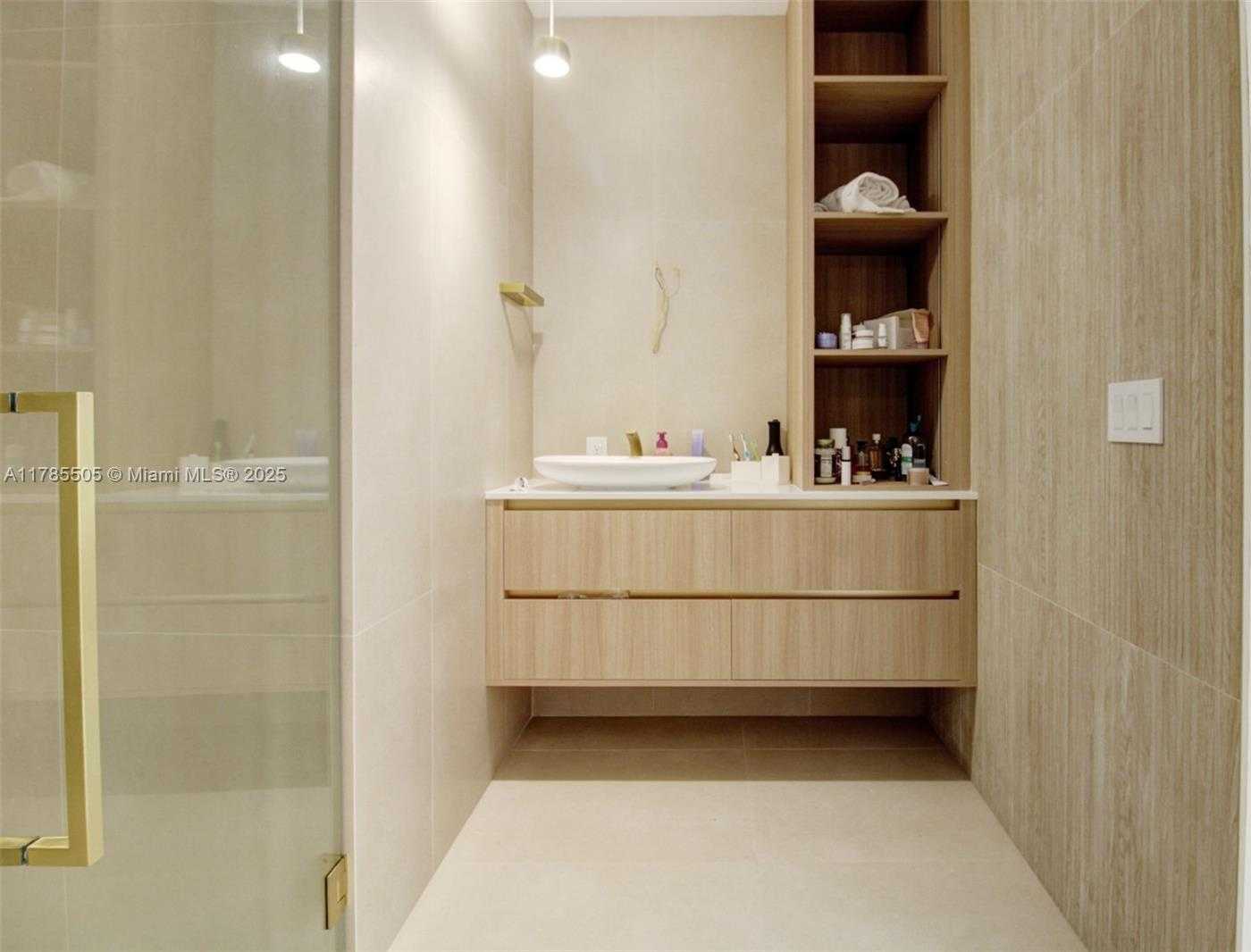 Small Image of 16239 NORTH WEST 91ST CT, Miami Lakes Number 13