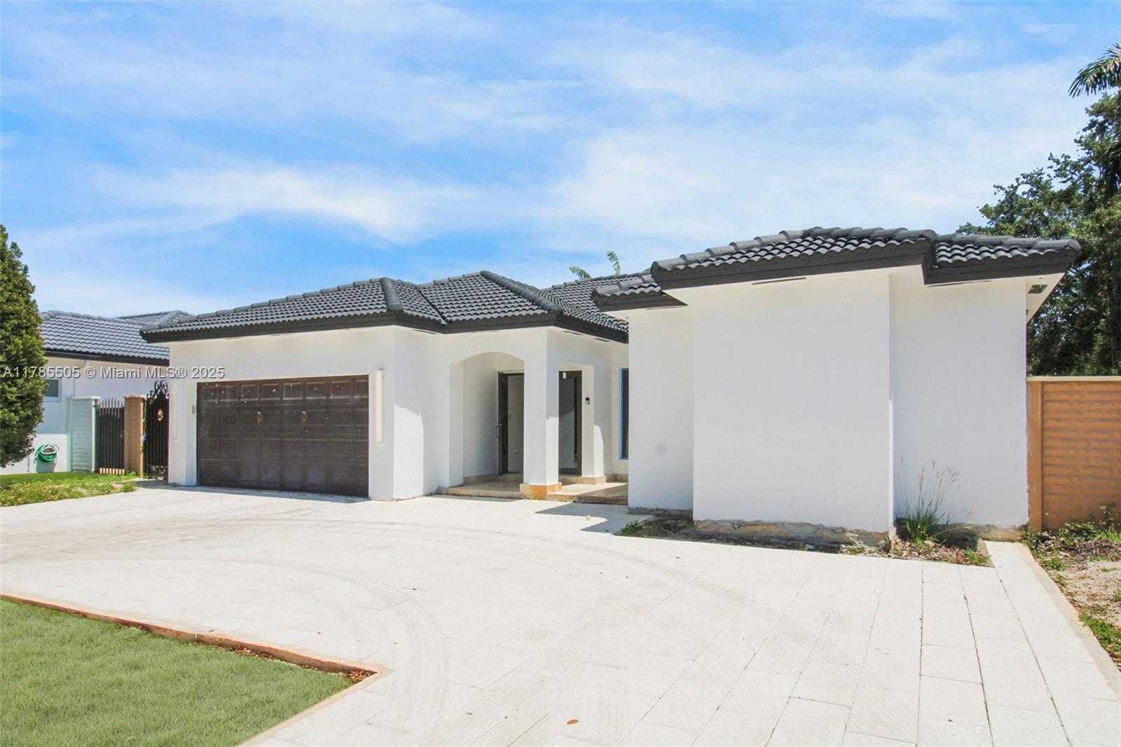 Small Image of 16239 NORTH WEST 91ST CT, Miami Lakes Number 2
