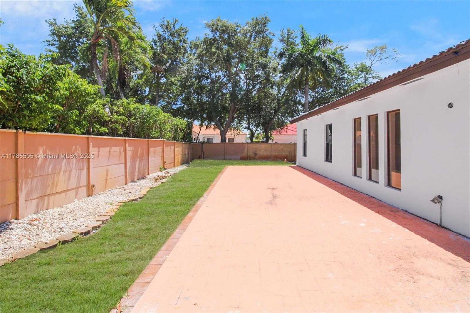 Small Image of 16239 NORTH WEST 91ST CT, Miami Lakes Number 23