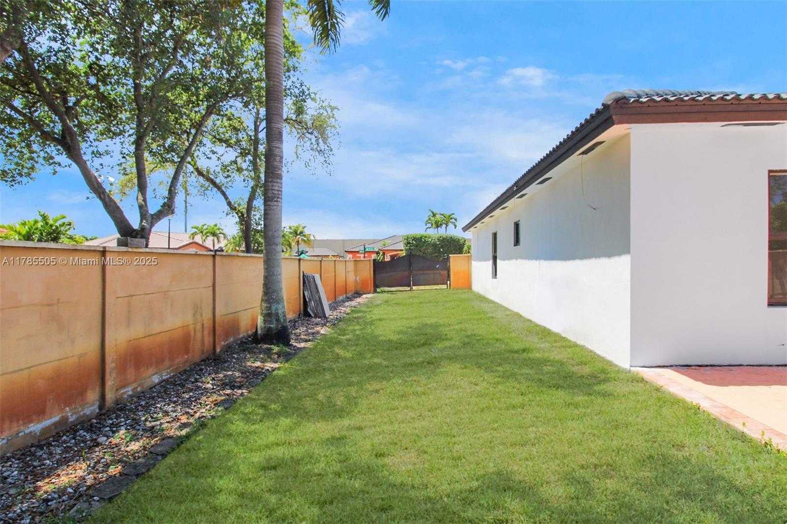 Small Image of 16239 NORTH WEST 91ST CT, Miami Lakes Number 24