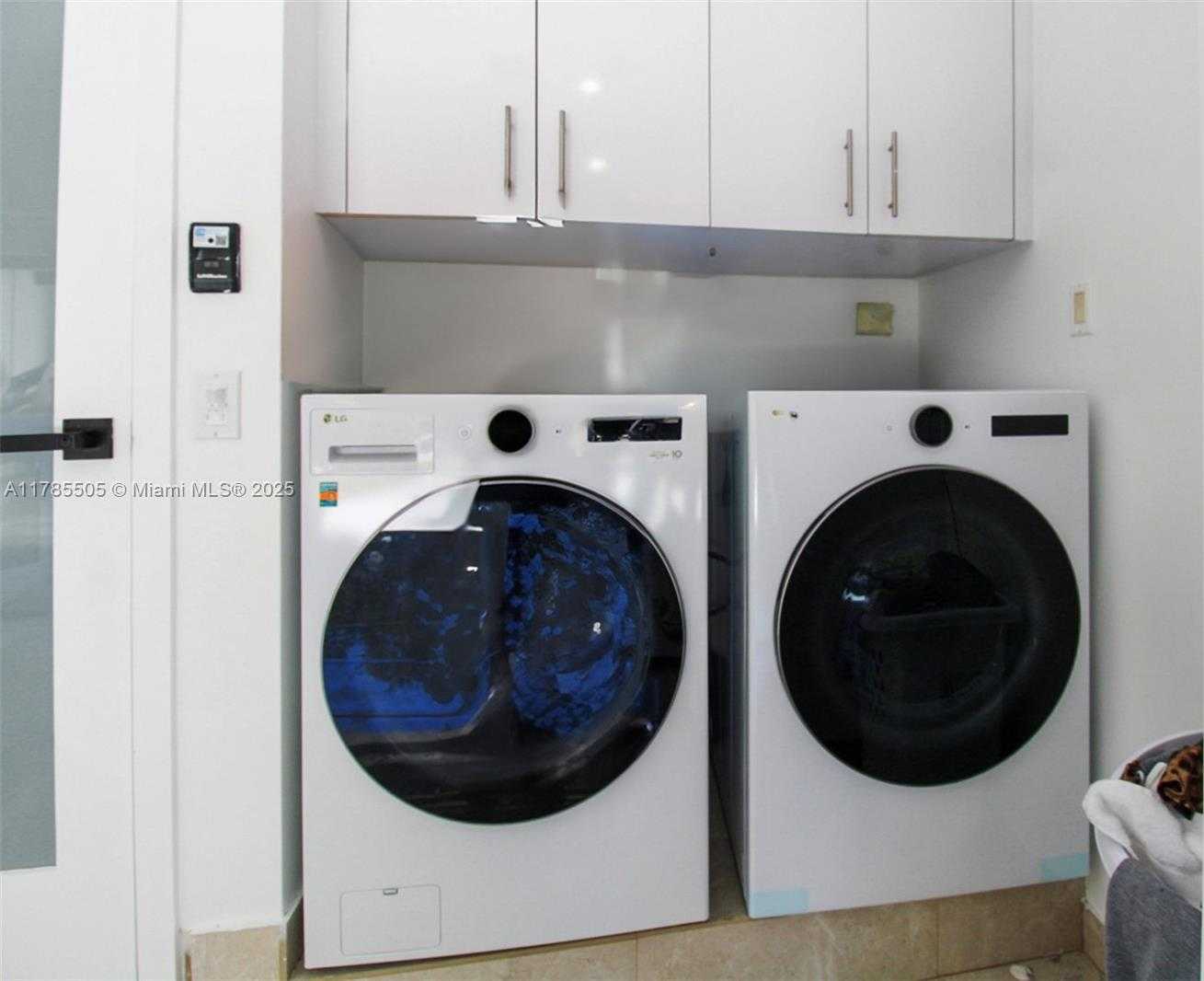 Small Image of 16239 NORTH WEST 91ST CT, Miami Lakes Number 29