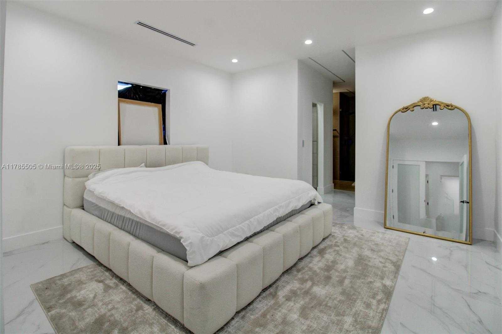 Small Image of 16239 NORTH WEST 91ST CT, Miami Lakes Number 8