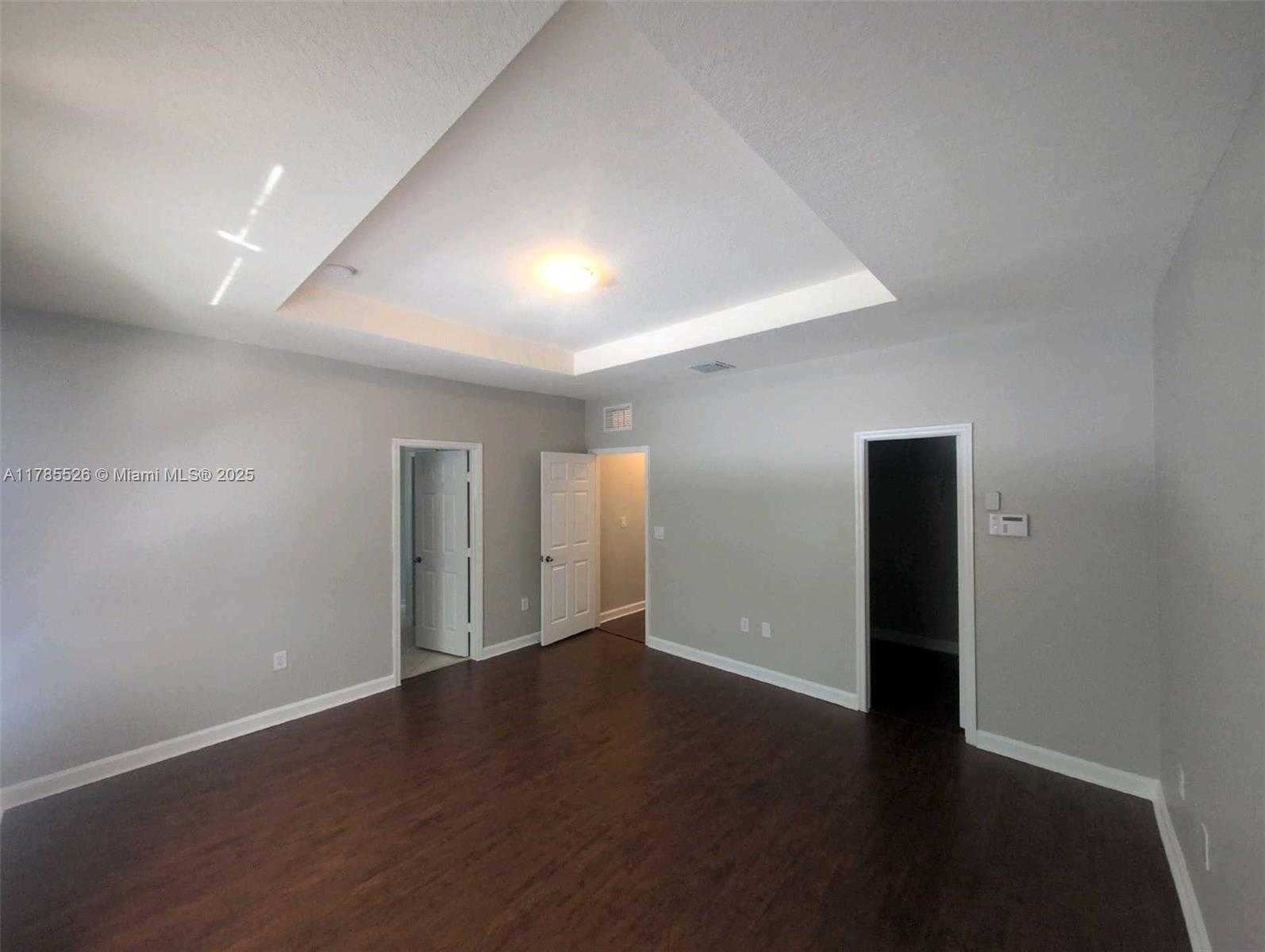Small Image of 146 NORTH EAST 36TH TER, Homestead Number 18