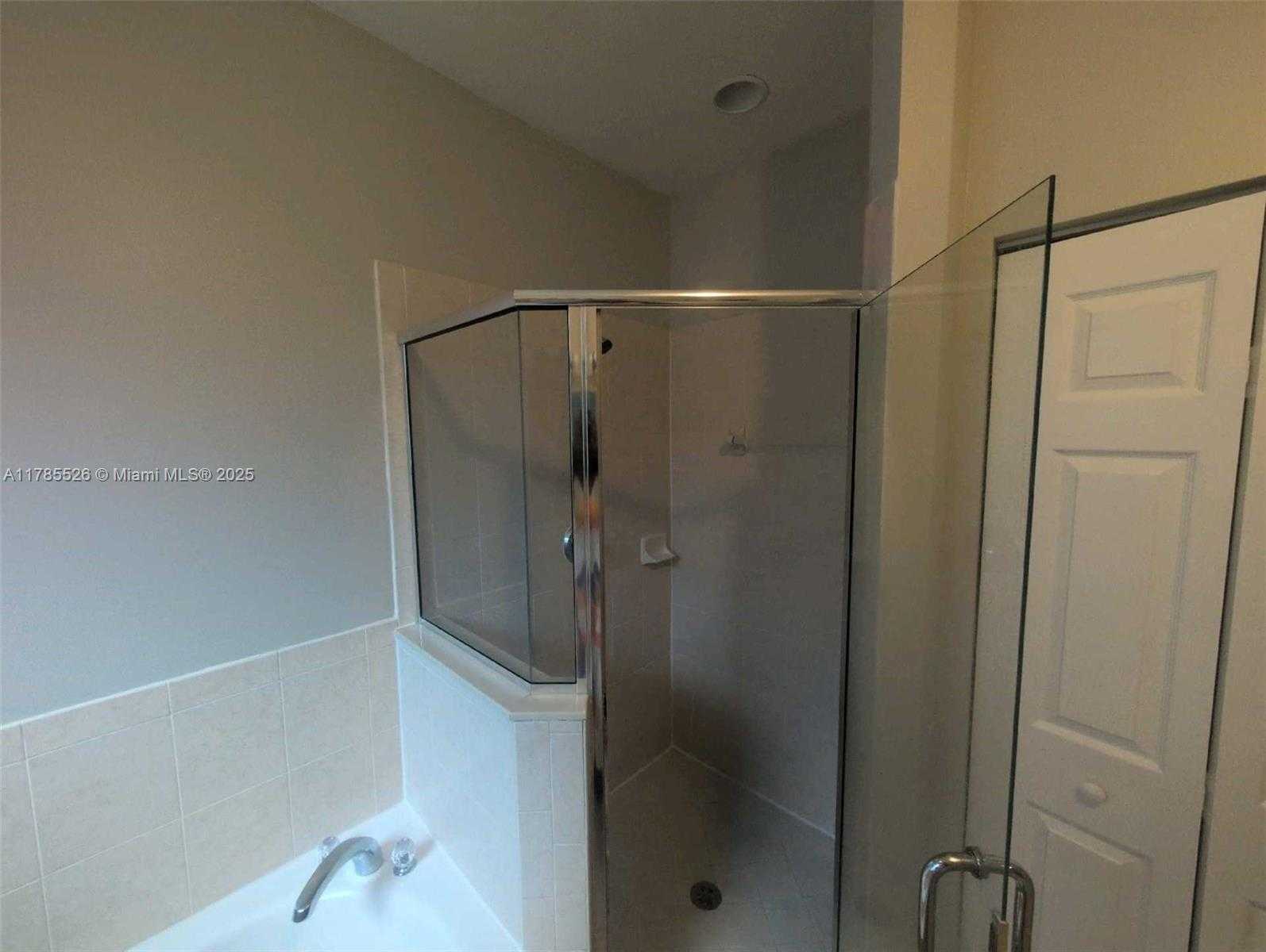 Small Image of 146 NORTH EAST 36TH TER, Homestead Number 19