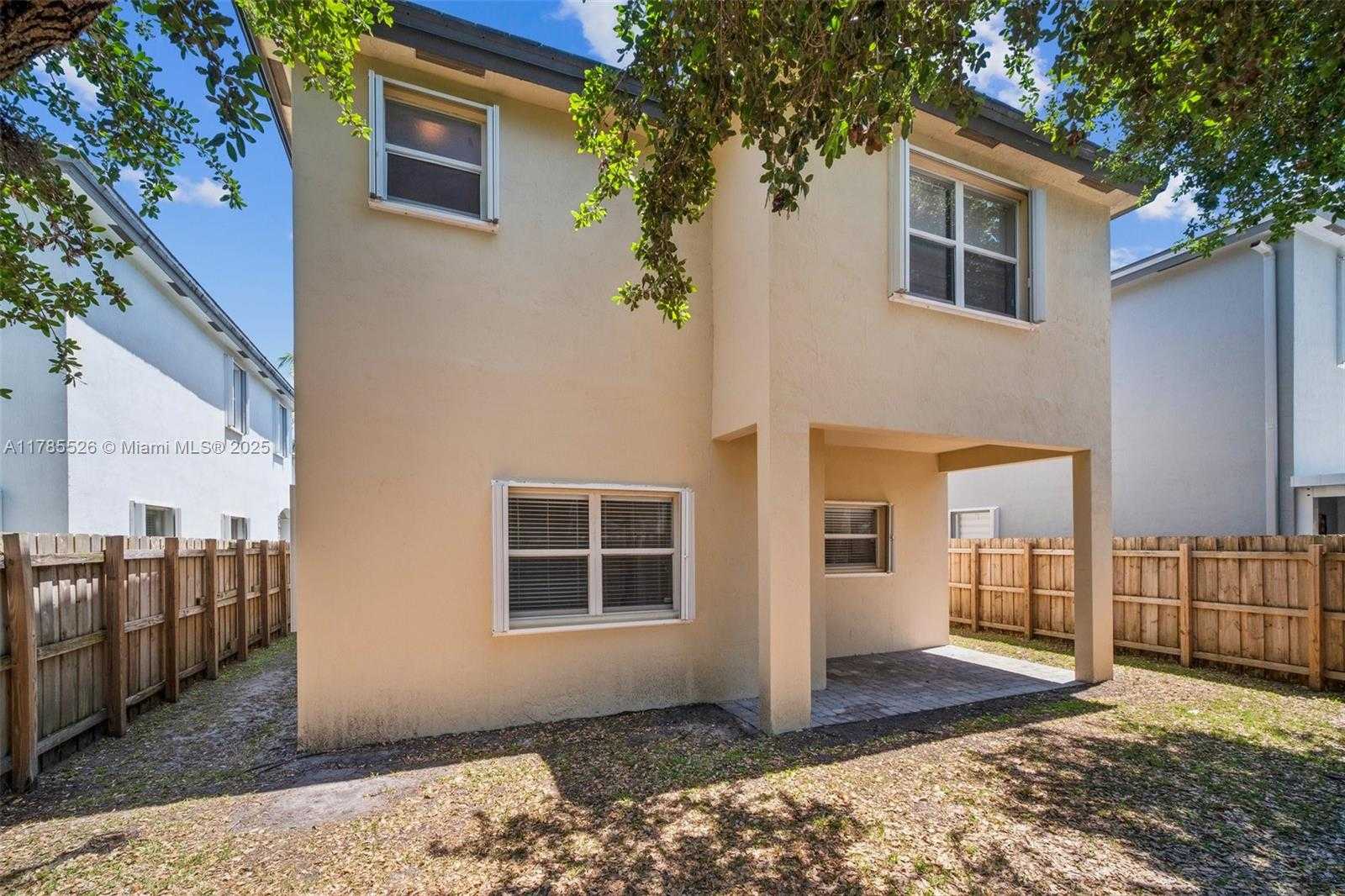Small Image of 146 NORTH EAST 36TH TER, Homestead Number 23
