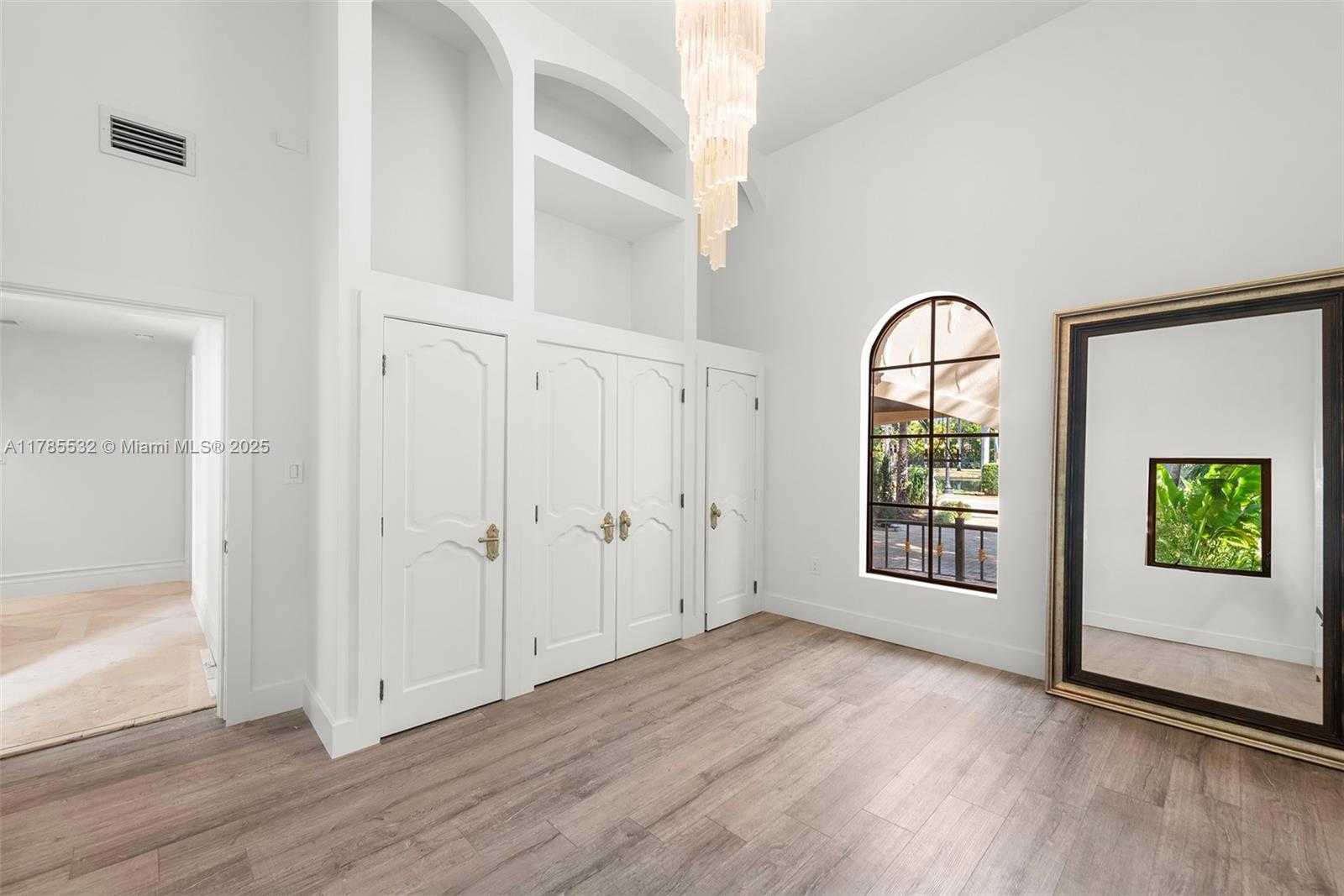 Small Image of 270 ATLANTIC AVE, Sunny Isles Beach Number 25