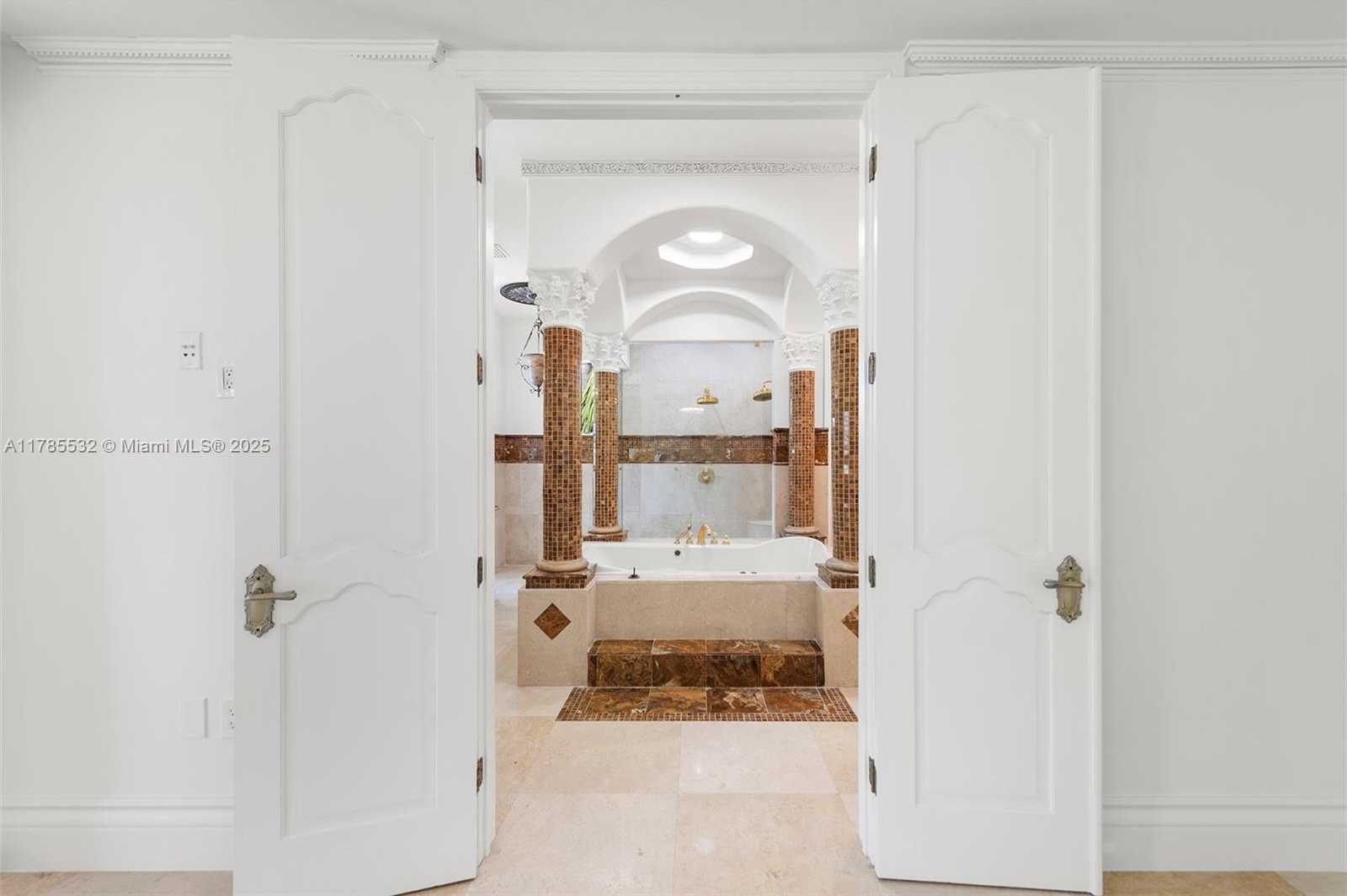 Small Image of 270 ATLANTIC AVE, Sunny Isles Beach Number 39