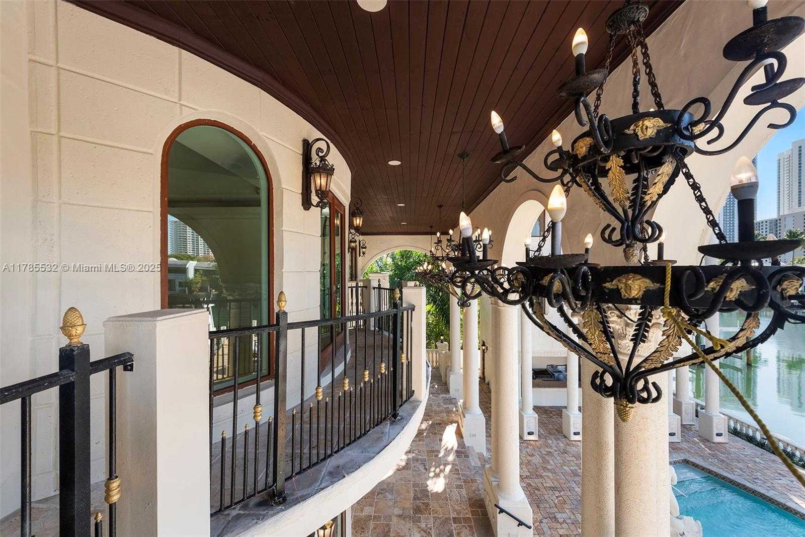 Small Image of 270 ATLANTIC AVE, Sunny Isles Beach Number 43