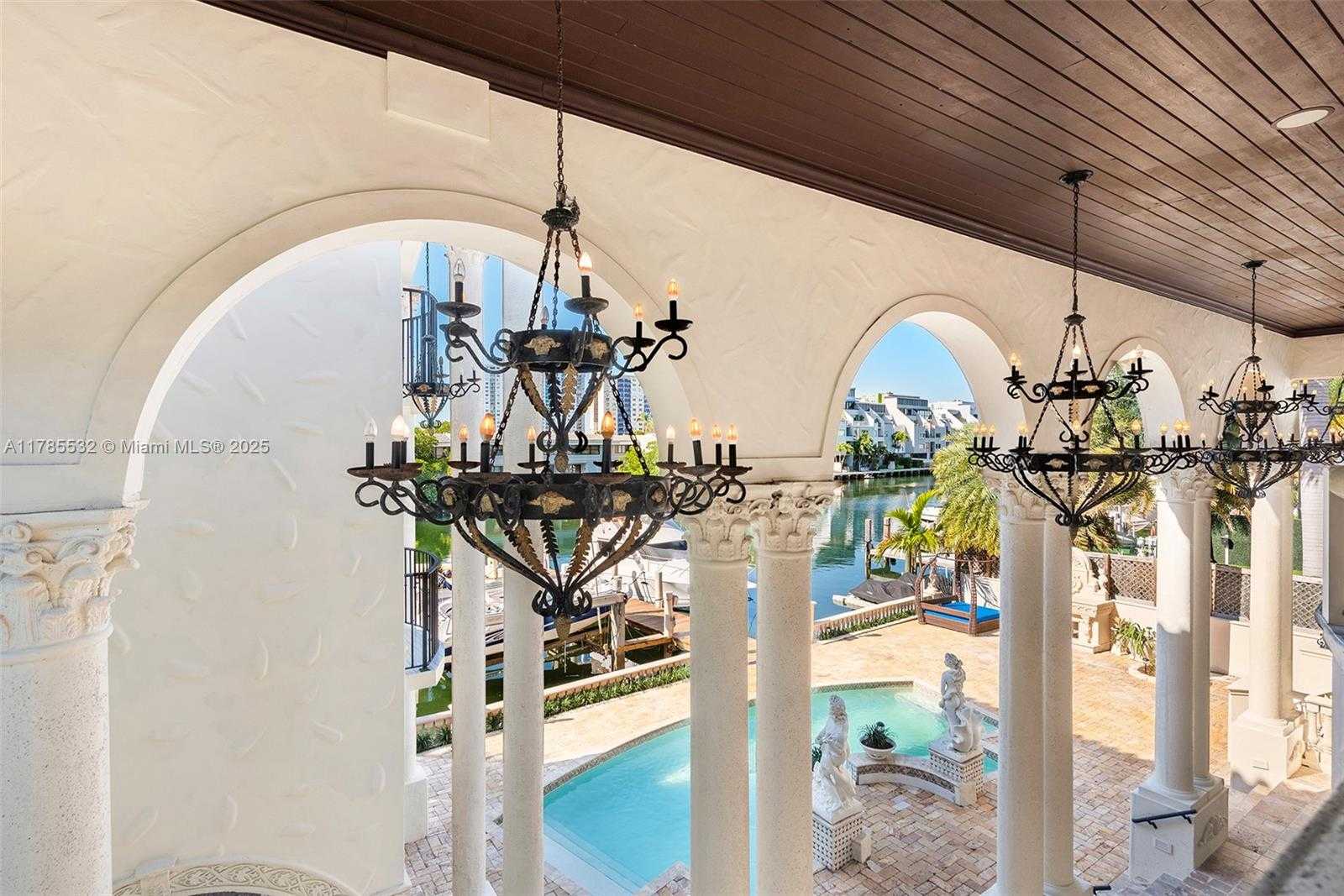 Small Image of 270 ATLANTIC AVE, Sunny Isles Beach Number 44