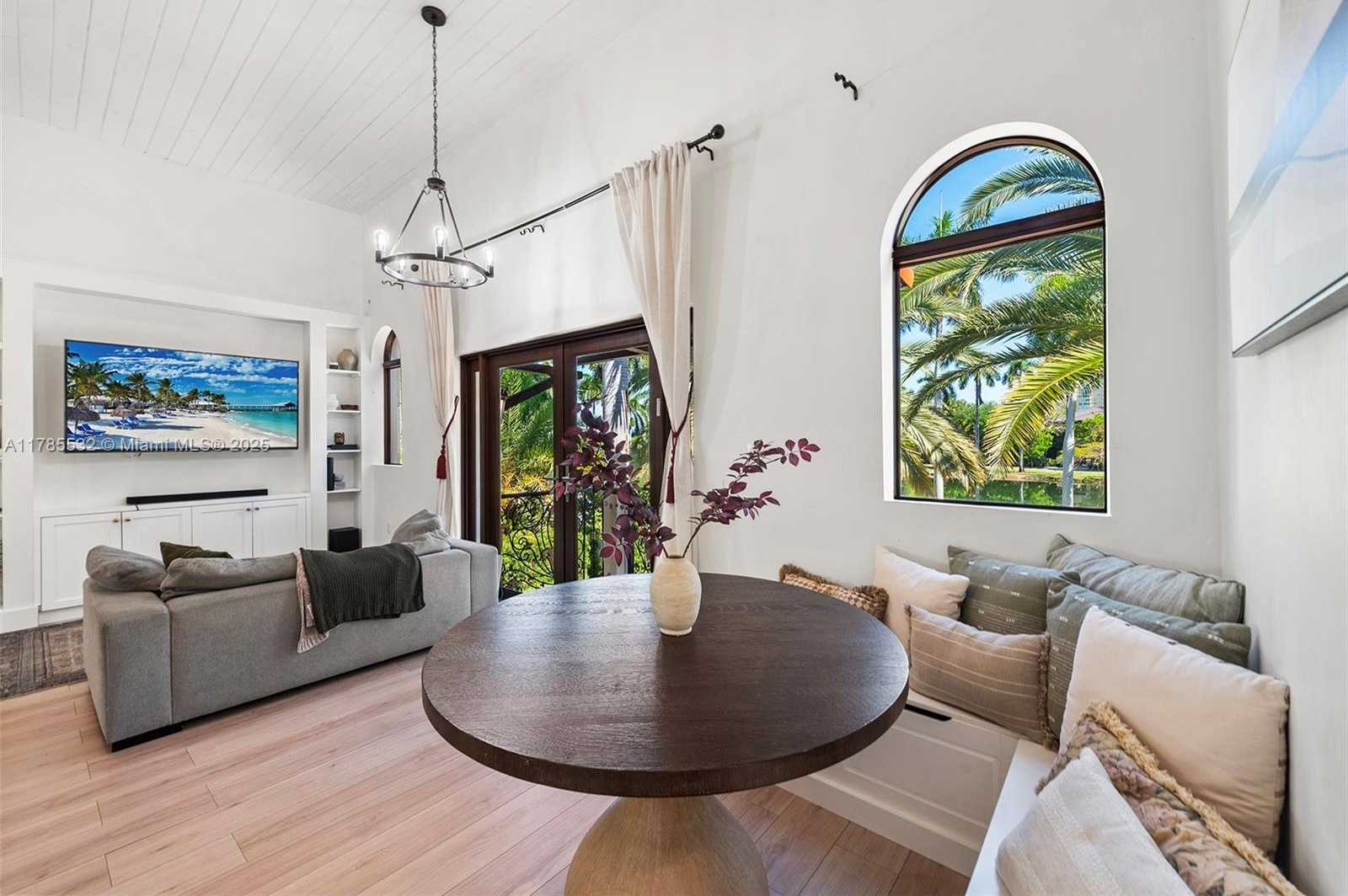 Small Image of 270 ATLANTIC AVE, Sunny Isles Beach Number 54
