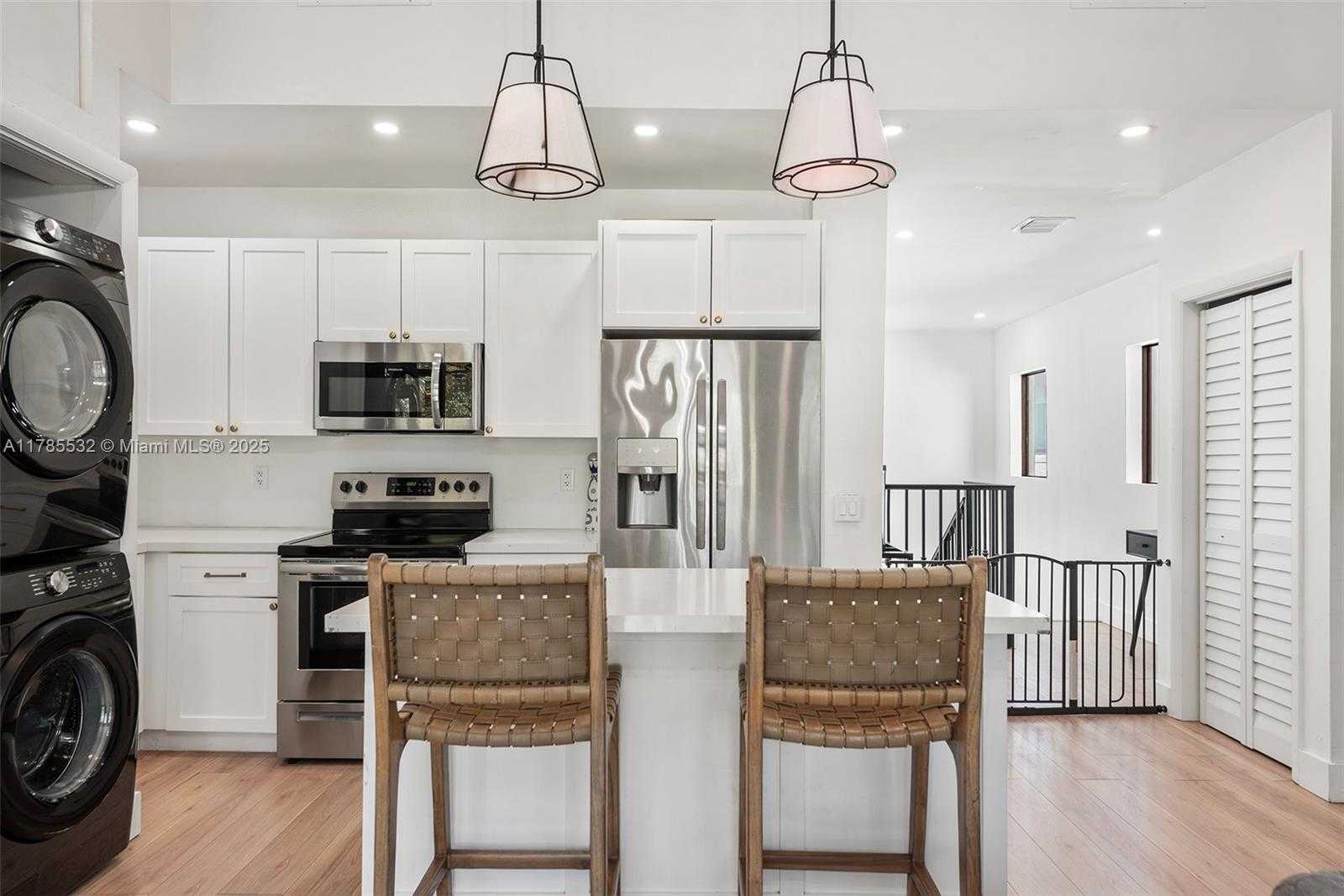 Small Image of 270 ATLANTIC AVE, Sunny Isles Beach Number 56