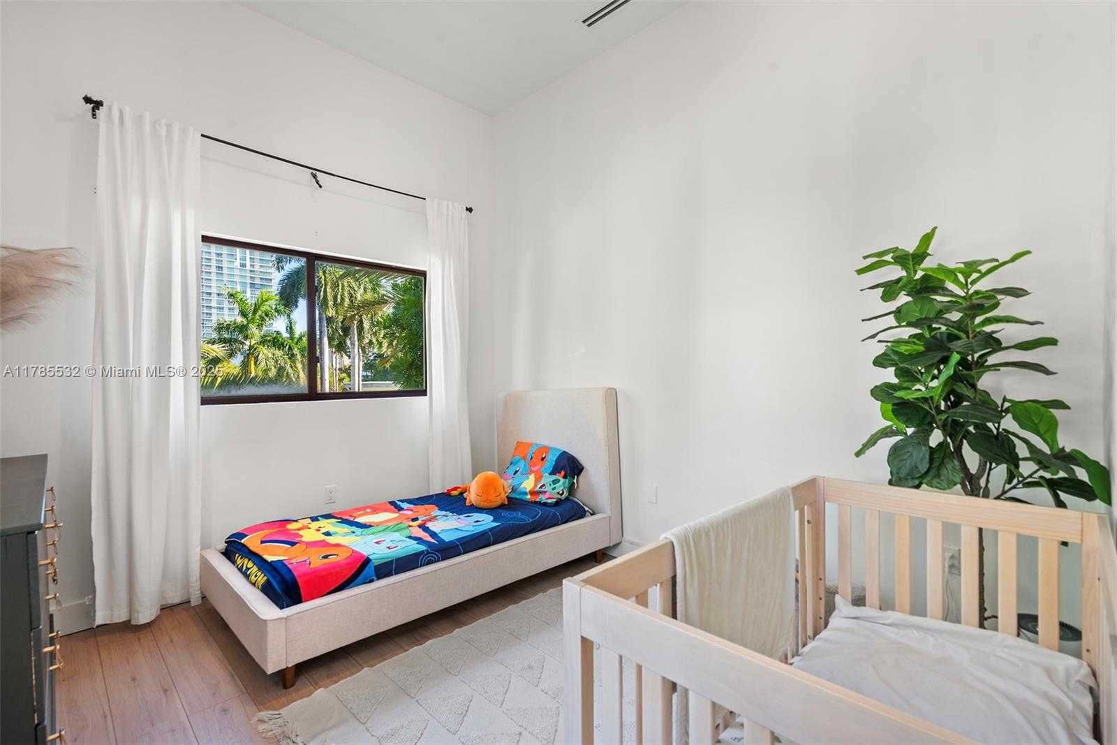 Small Image of 270 ATLANTIC AVE, Sunny Isles Beach Number 59