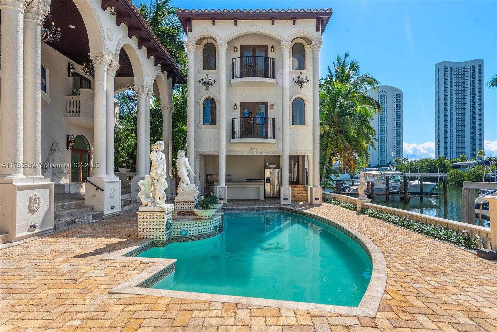 Small Image of 270 ATLANTIC AVE, Sunny Isles Beach Number 68