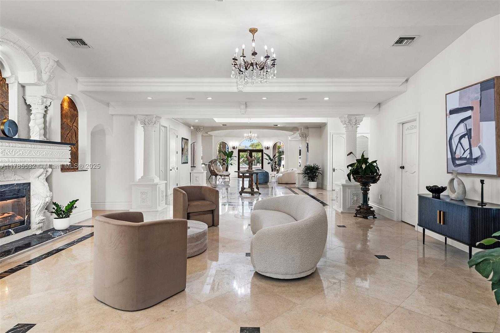 Small Image of 270 ATLANTIC AVE, Sunny Isles Beach Number 7