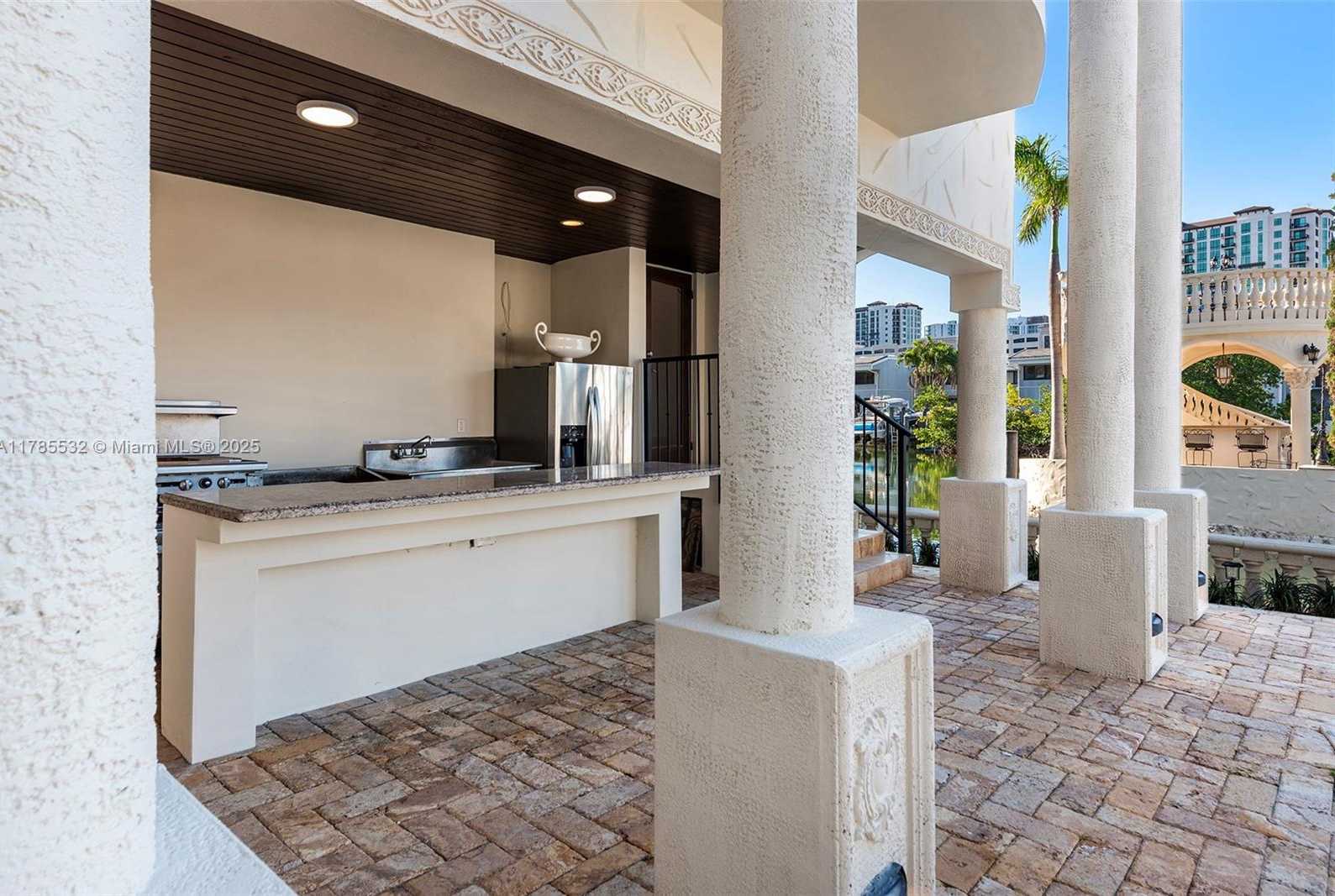 Small Image of 270 ATLANTIC AVE, Sunny Isles Beach Number 79