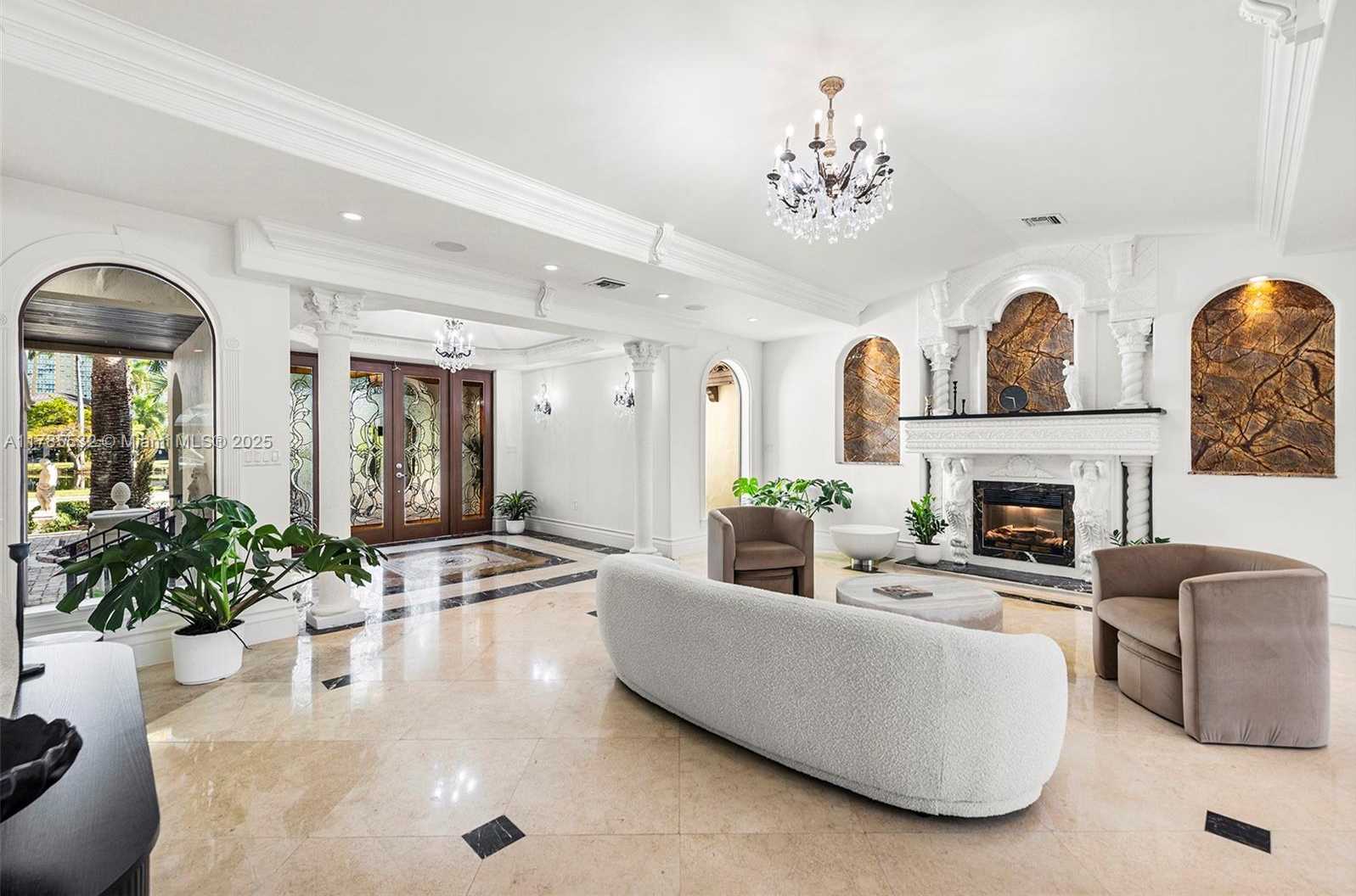 Small Image of 270 ATLANTIC AVE, Sunny Isles Beach Number 8