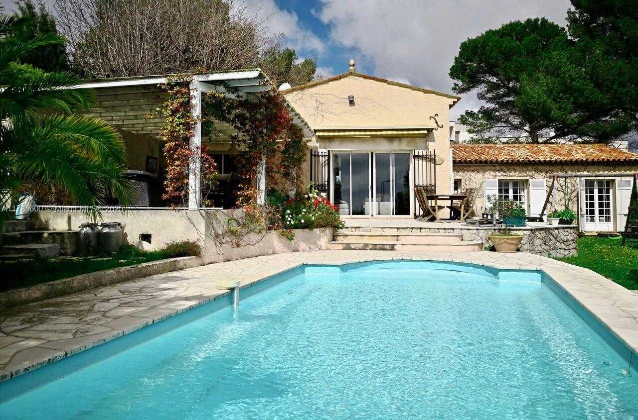 Small Image of 6 Trav. des Impiniers, 06220 Vallauris, France Number 12