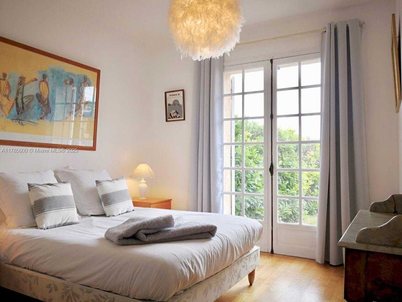 Small Image of 6 Trav. des Impiniers, 06220 Vallauris, France Number 2